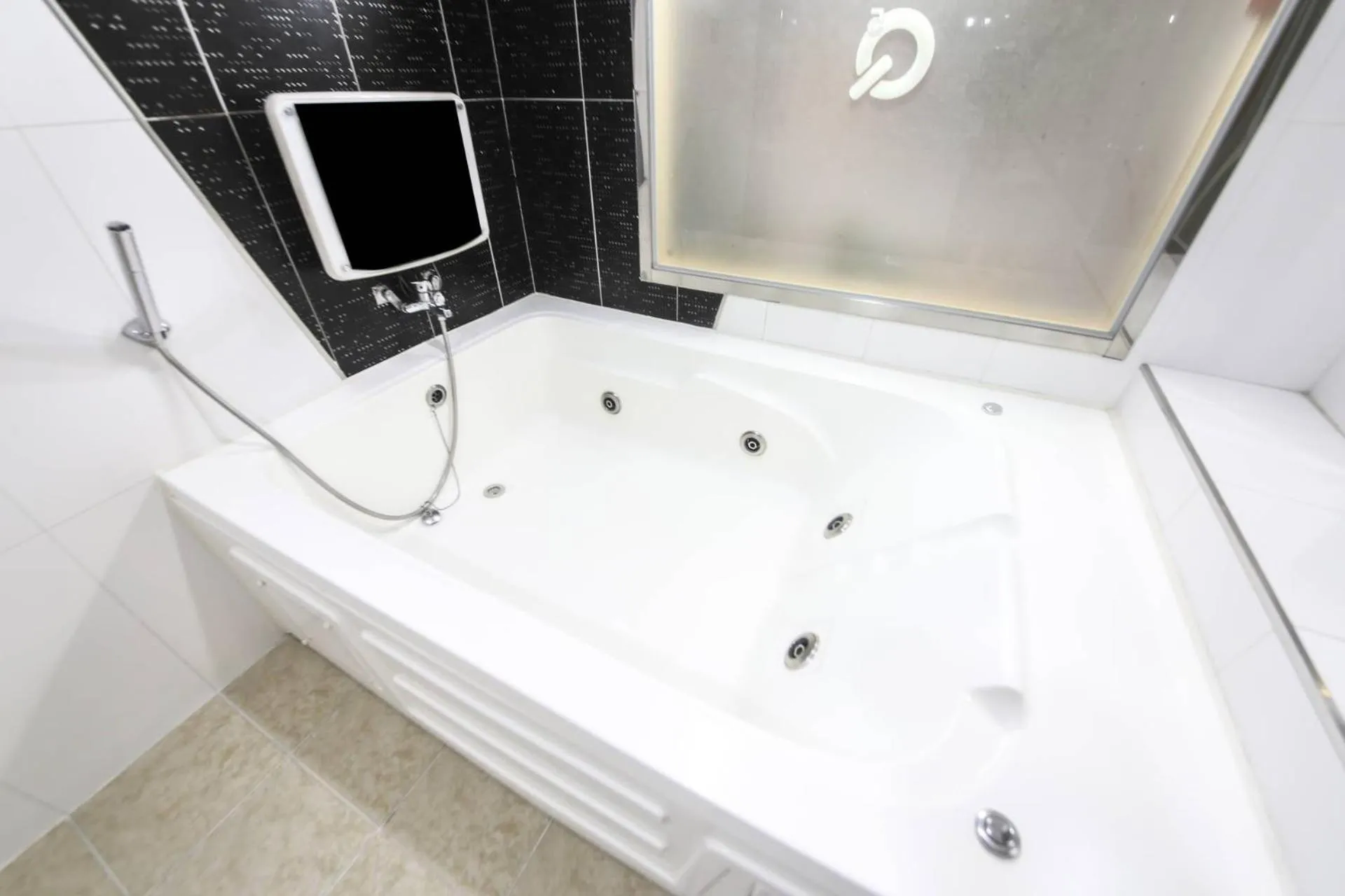 Bathroom in Q5 Hotel Busan Songdo