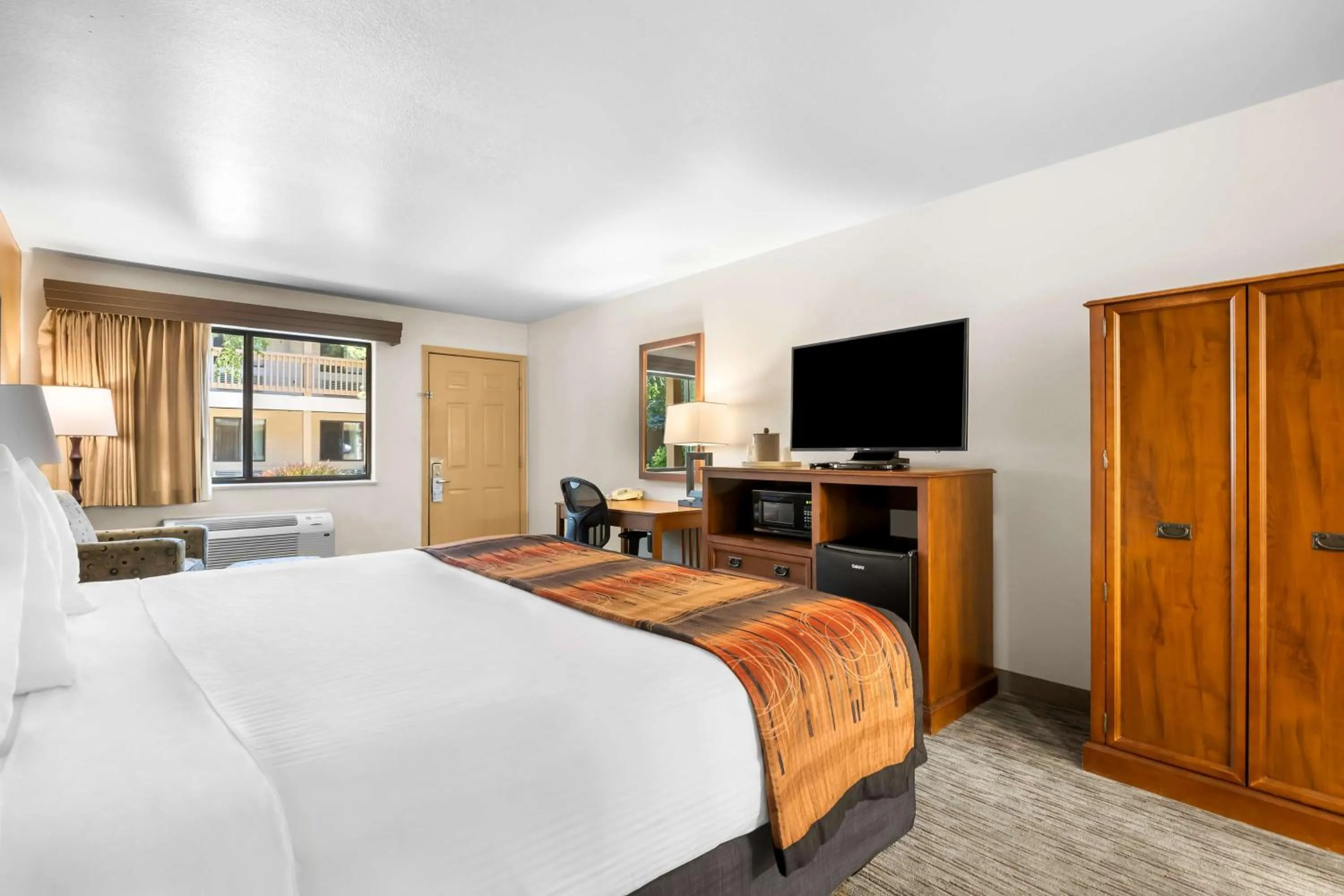 Bedroom, Bed in Best Western Grande River Inn & Suites