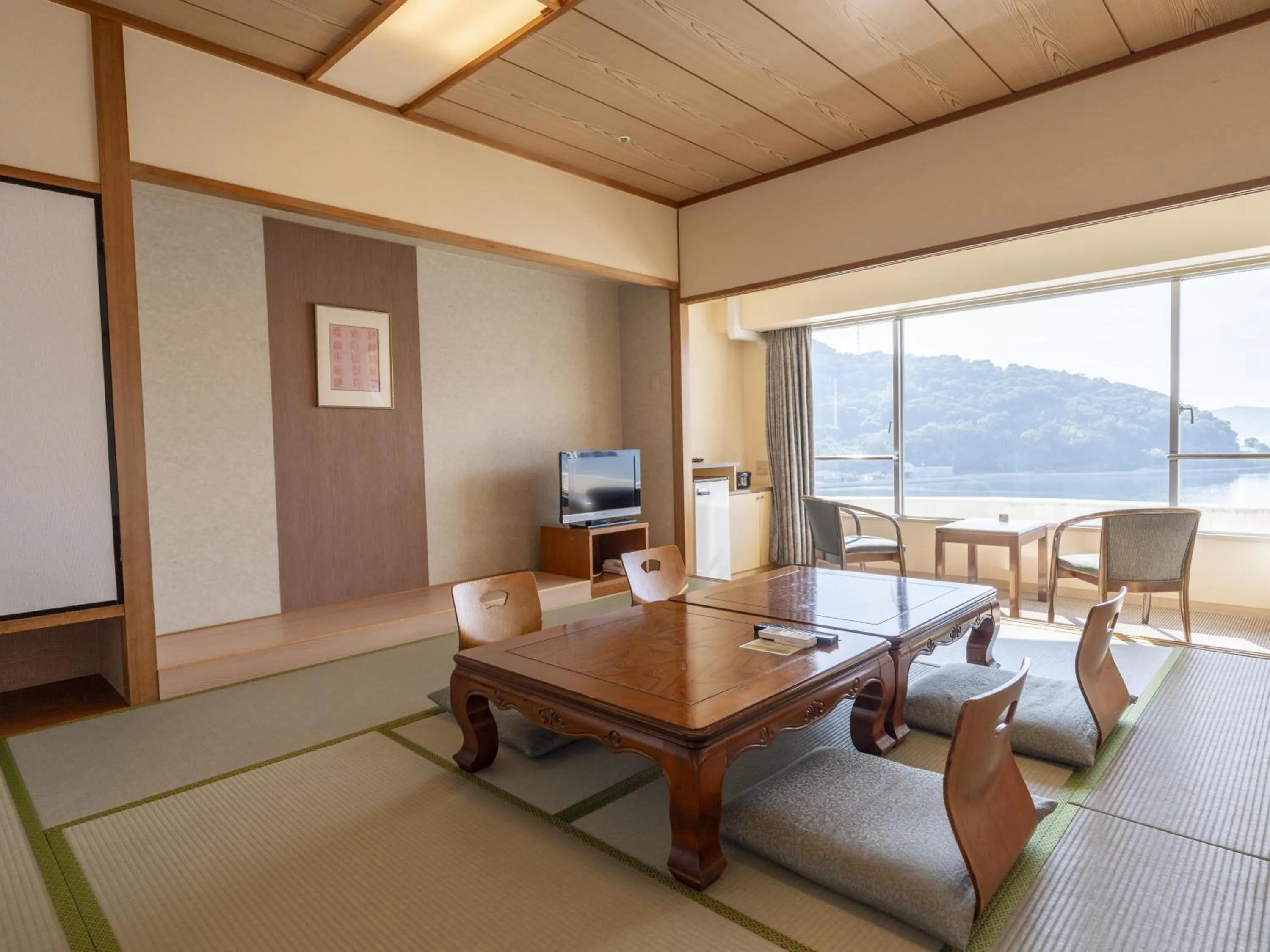 Photo of the whole room in Bay Resort Hotel Shodoshima