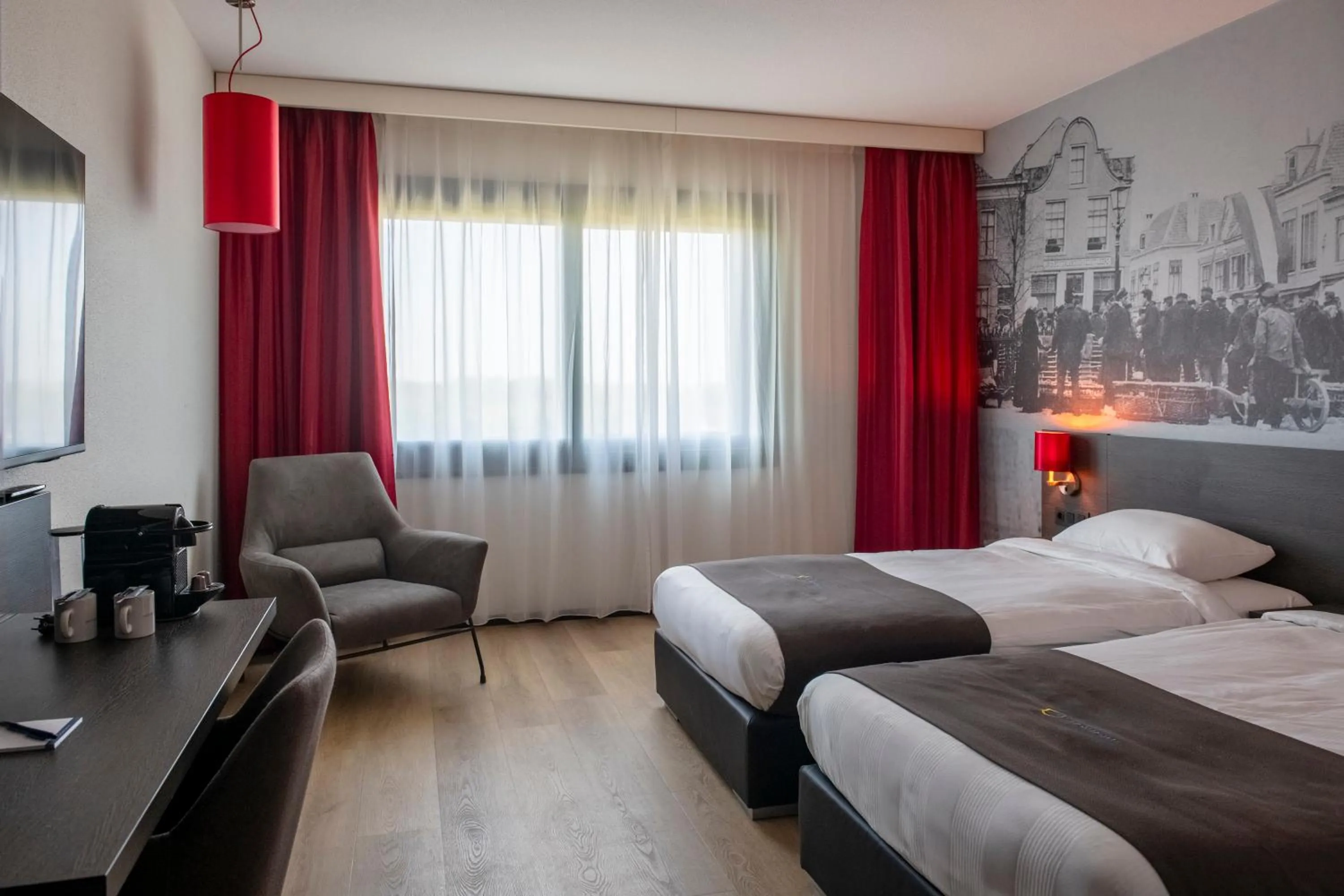 Bedroom, Bed in Bastion Hotel Amersfoort