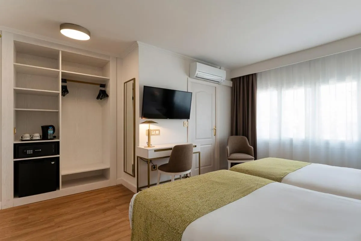 Bed in Hotel Araxa - Adults Only