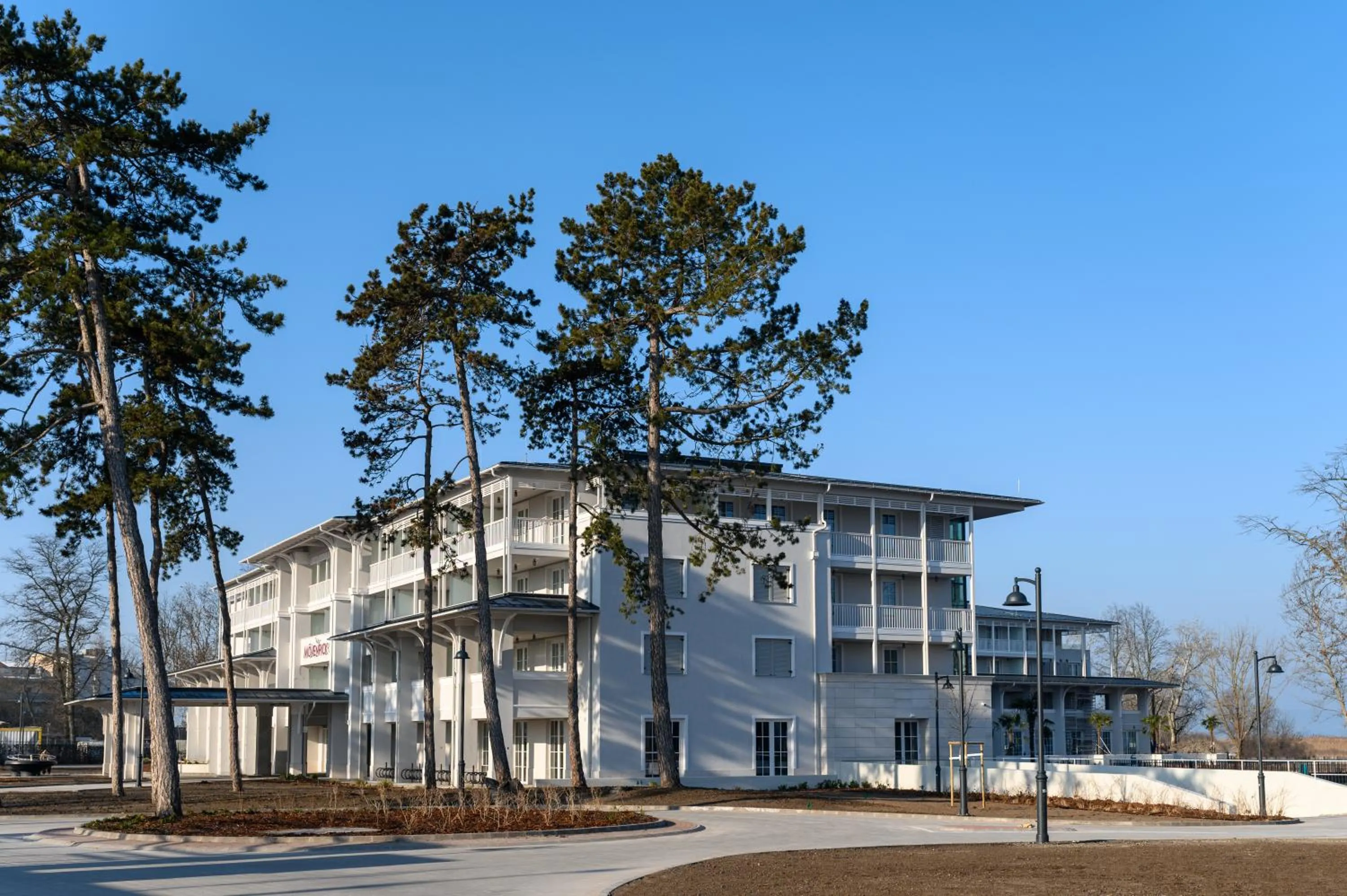 Parking in Mövenpick Balaland Resort Lake Balaton