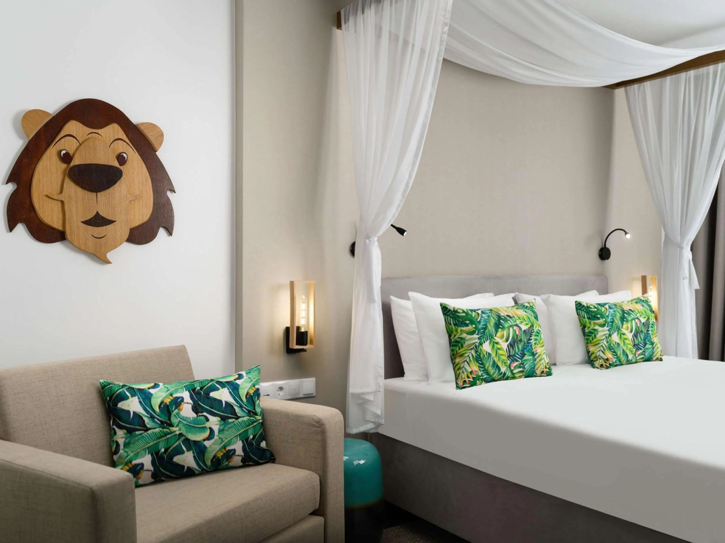 Bedroom, Bed in Mövenpick Balaland Resort Lake Balaton