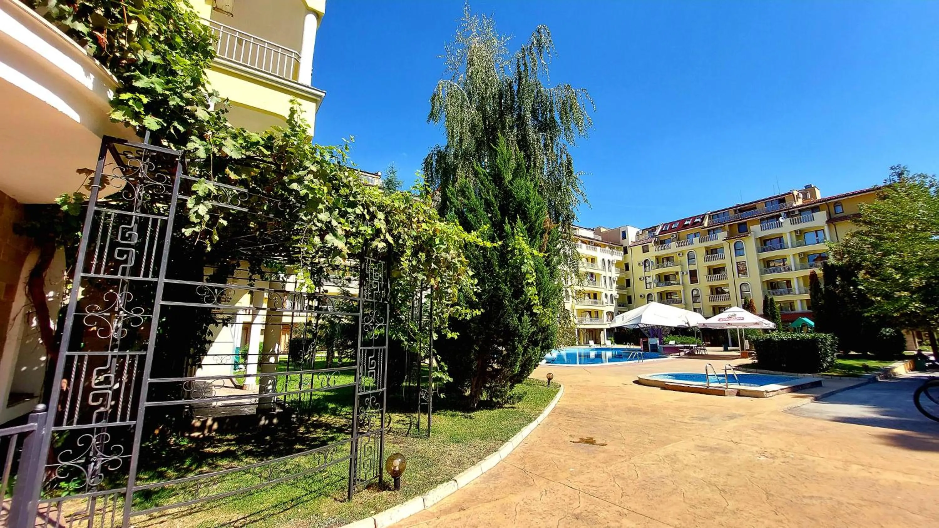 Property building in Summer Dreams - Menada Apartments