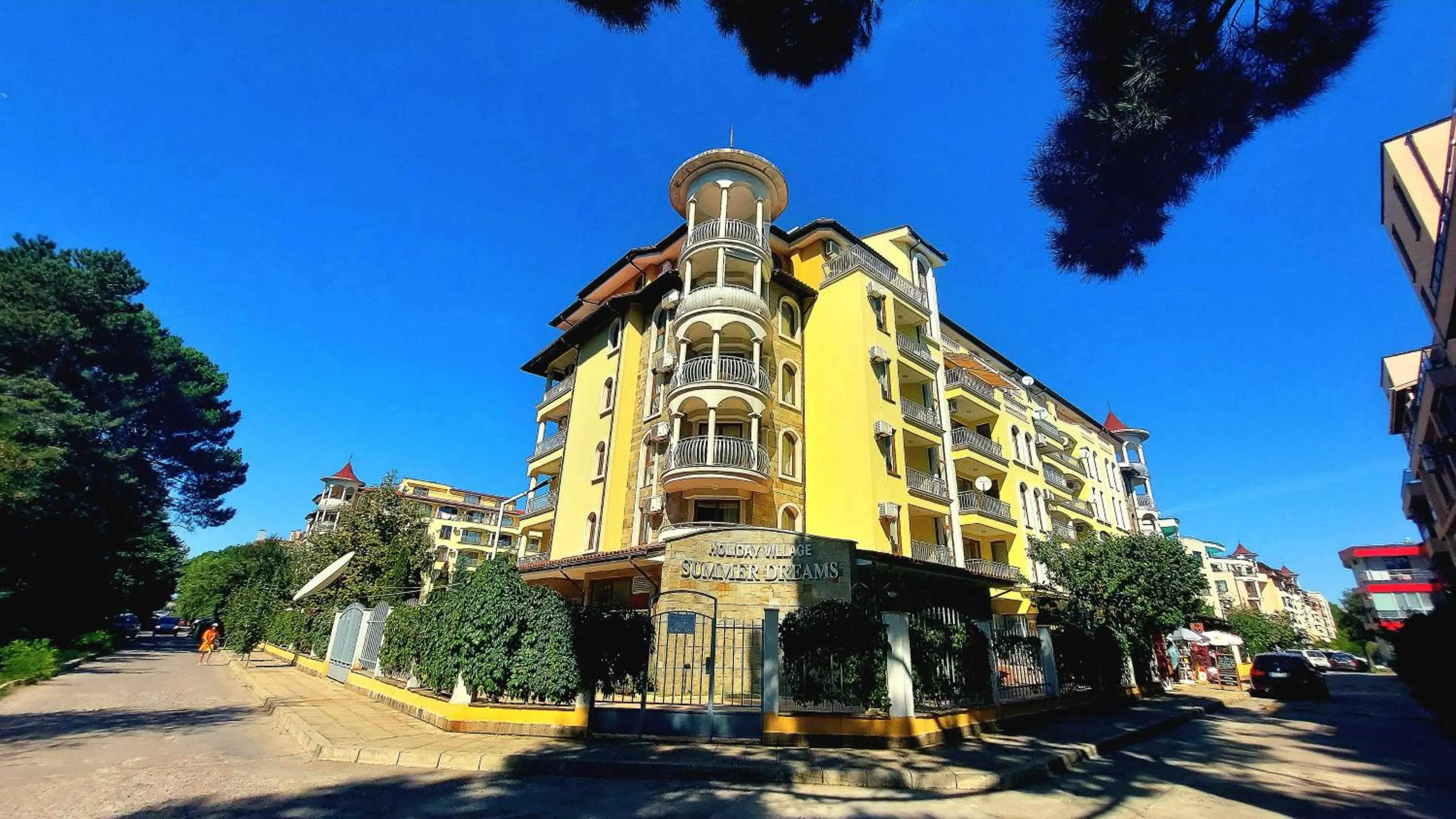 Property building in Summer Dreams - Menada Apartments