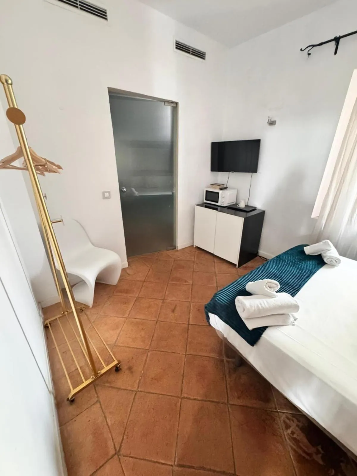 Bed in Hotel Albaicín