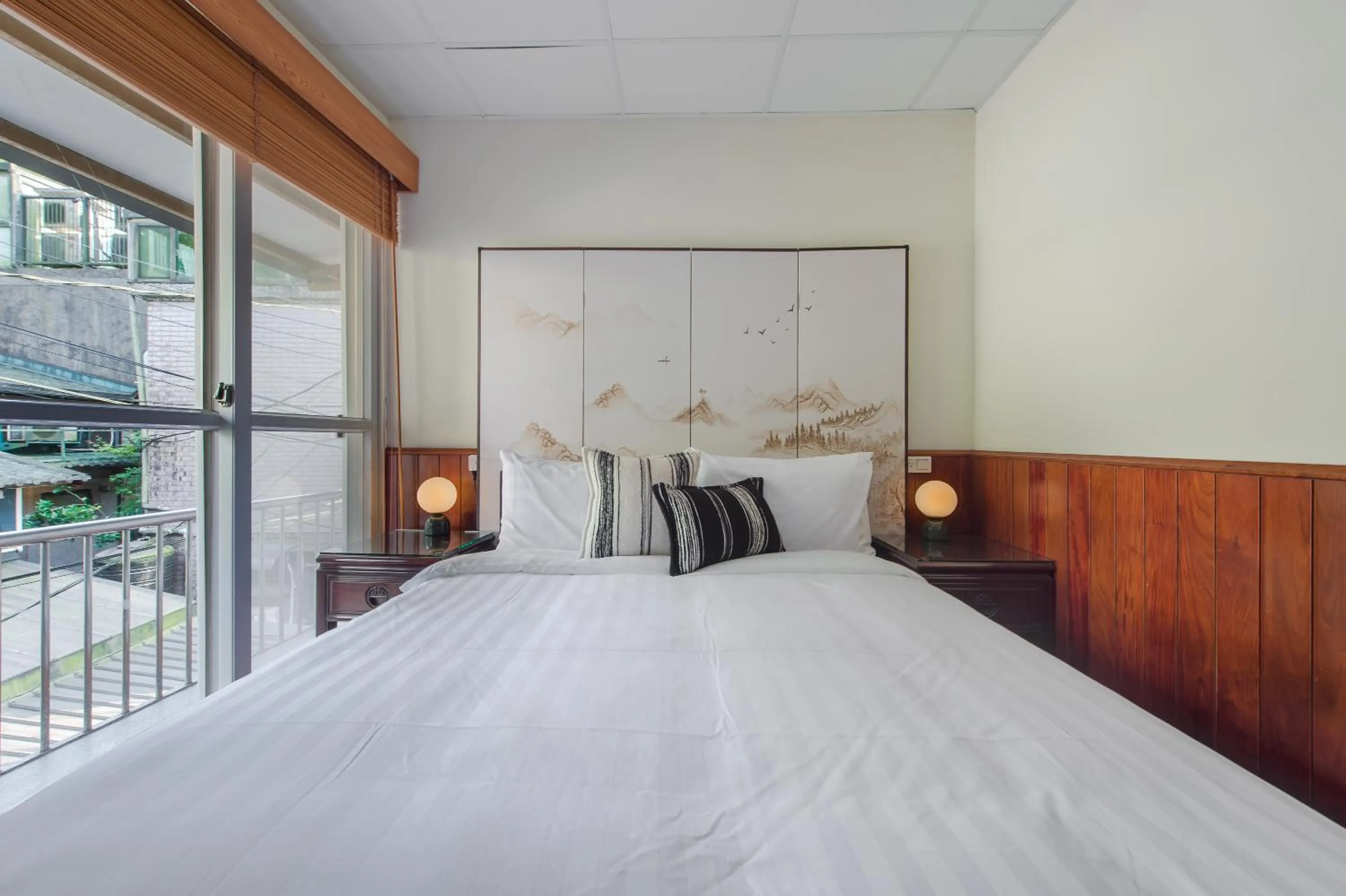 Bed in Jiufen The Dragon Smart Stay