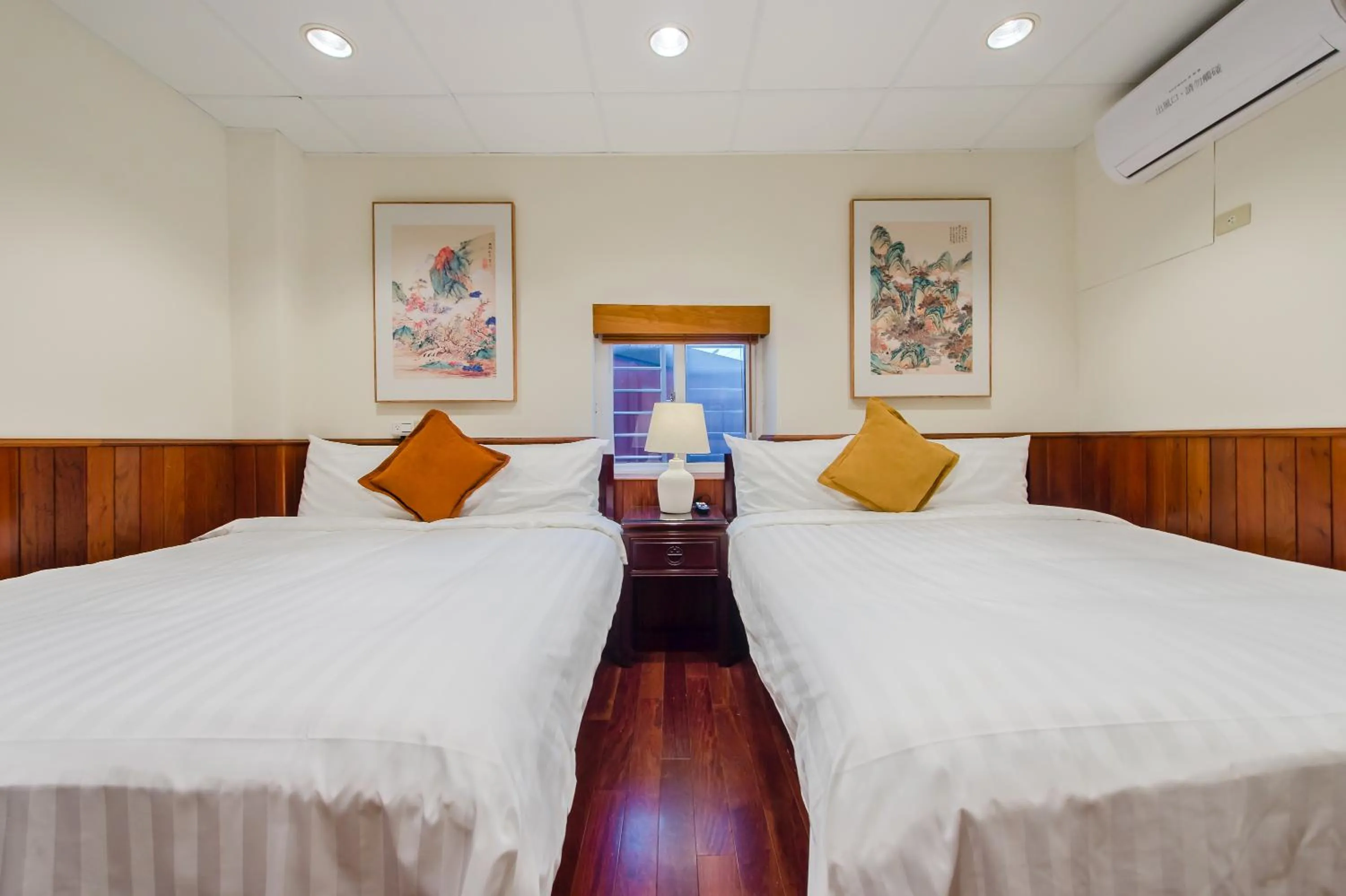 Bed in Jiufen The Dragon Smart Stay