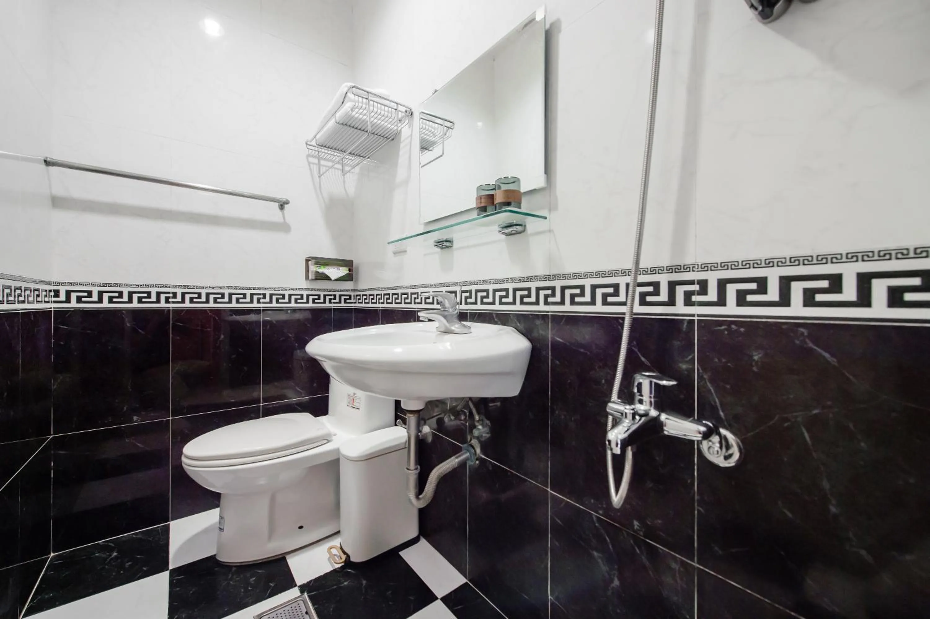 Bathroom in Jiufen The Dragon Smart Stay