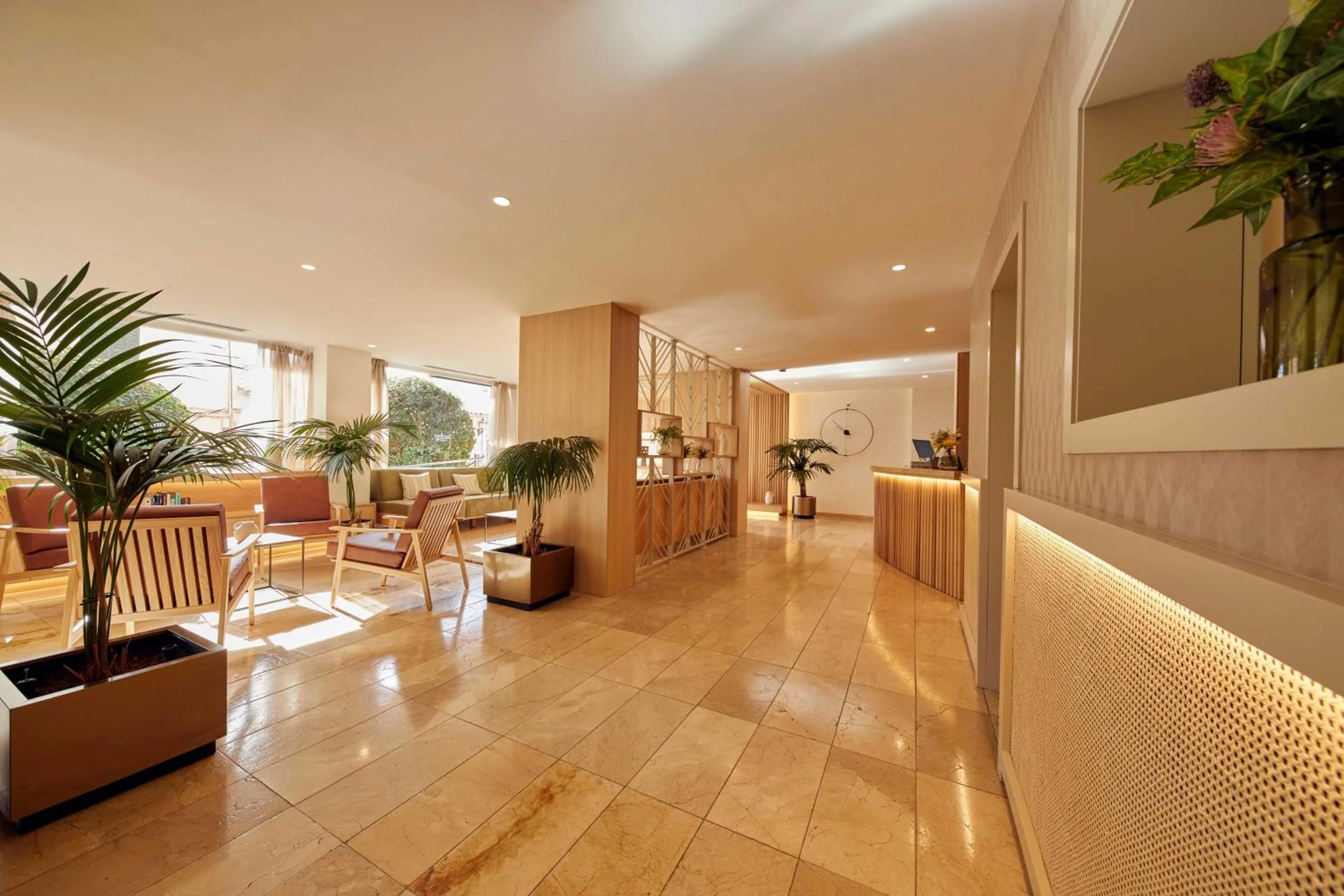 Lobby or reception in Hotel Zurbarán Palma