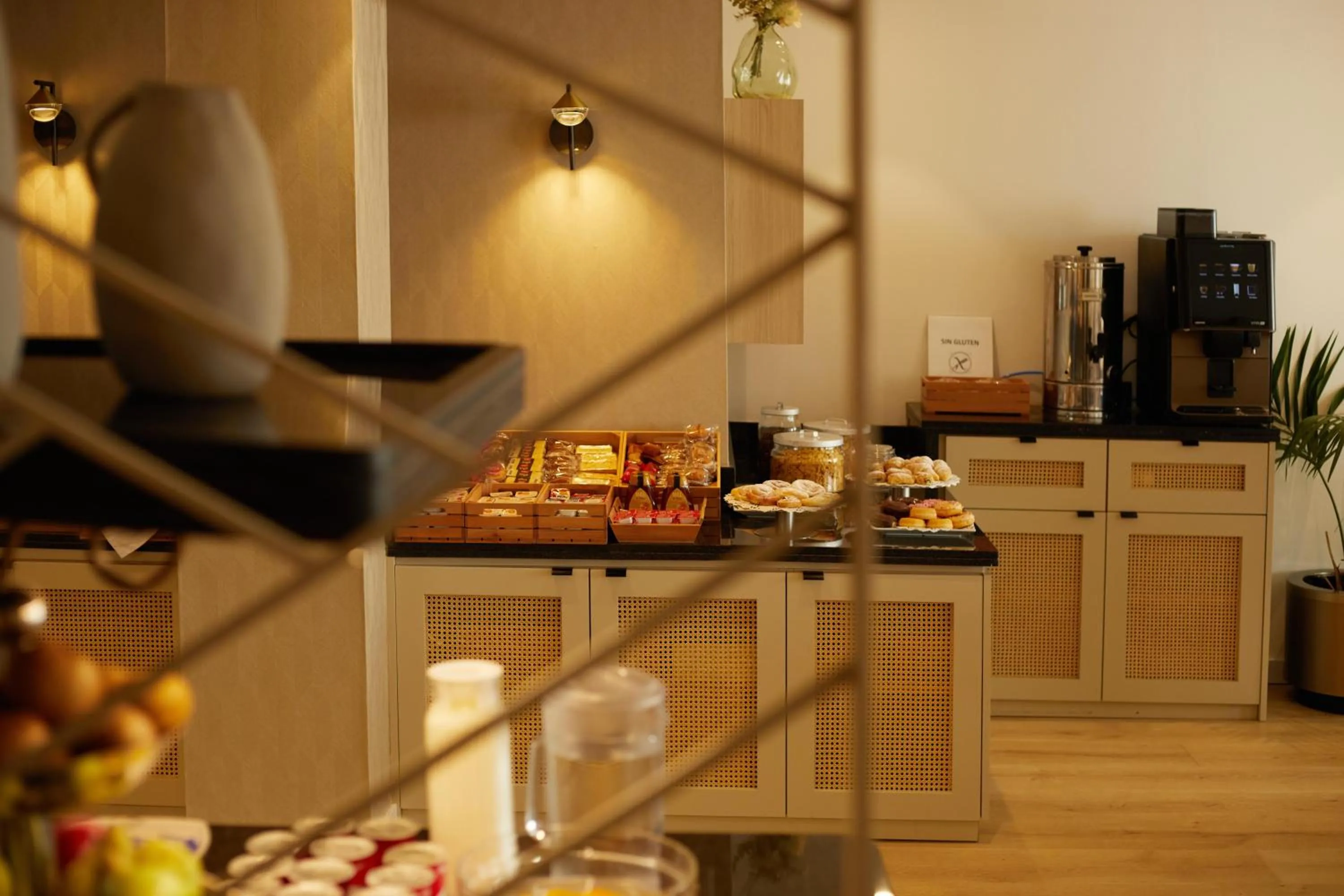 Restaurant/places to eat in Hotel Zurbarán Palma