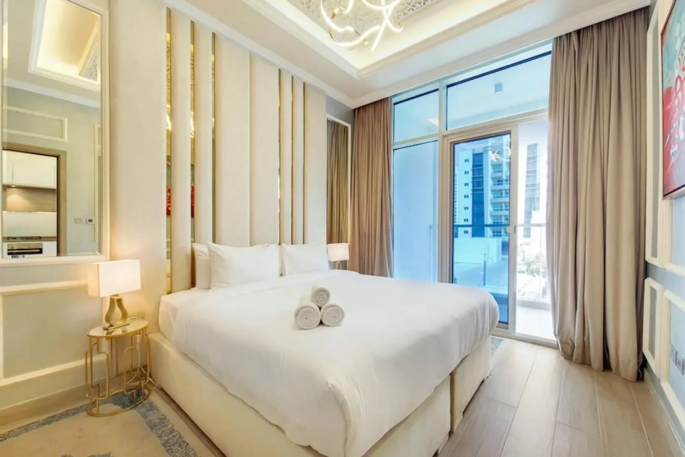 Bedroom, Bed in Studio One - Beautiful One Bedroom