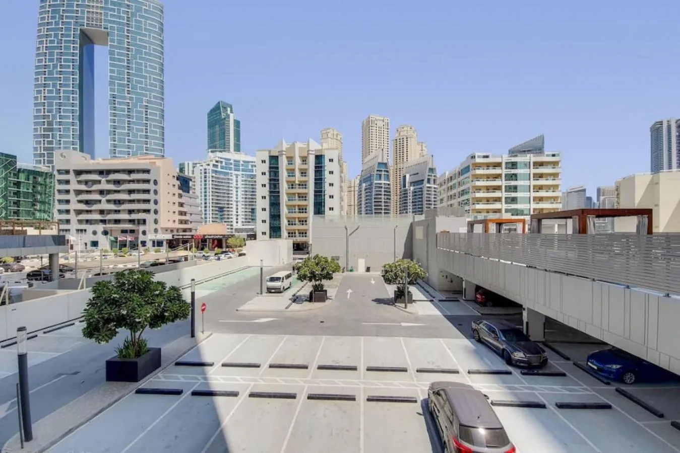 Property building in Studio One - Beautiful One Bedroom