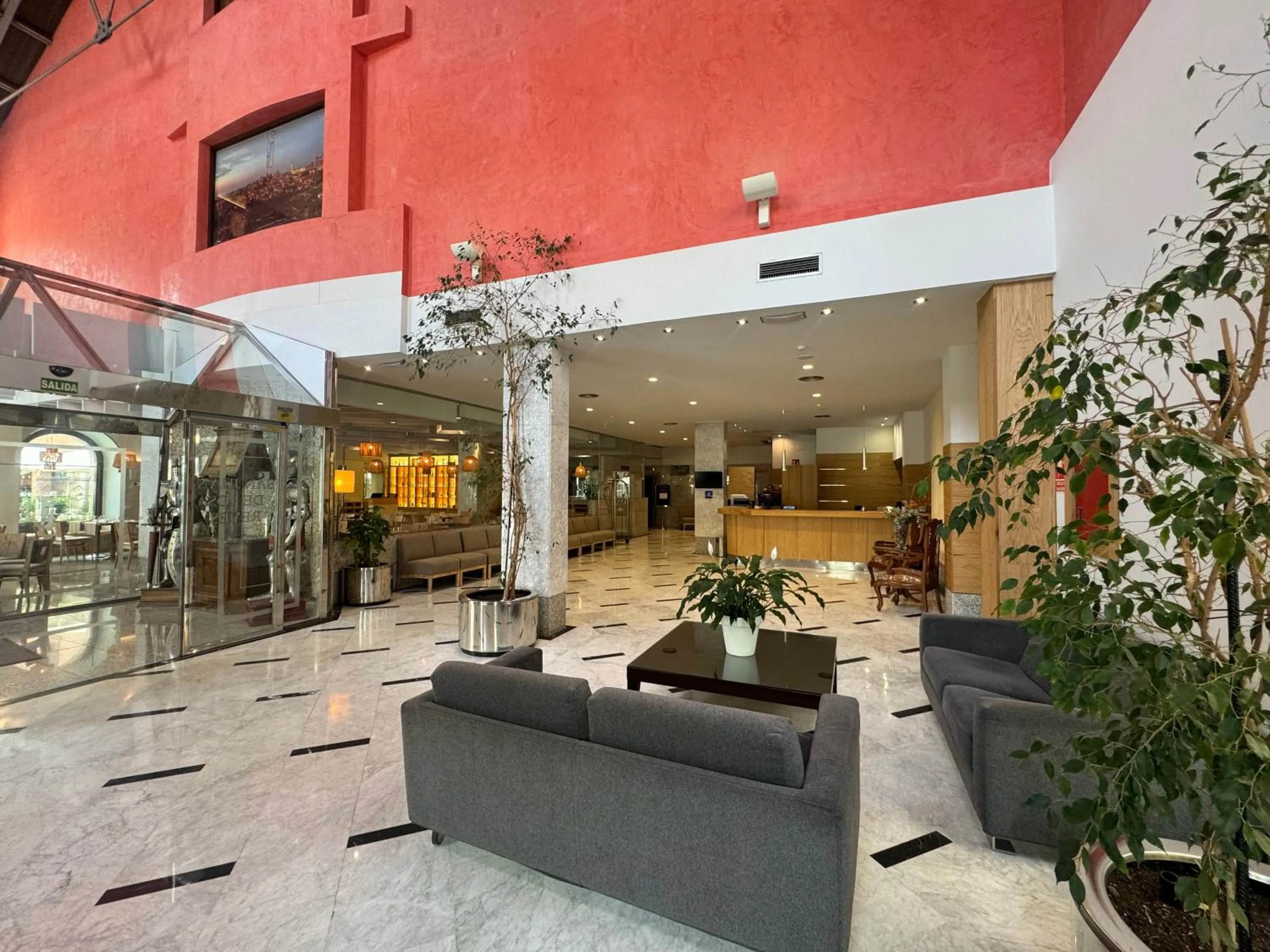 Lobby or reception in Hotel San Juan de los Reyes