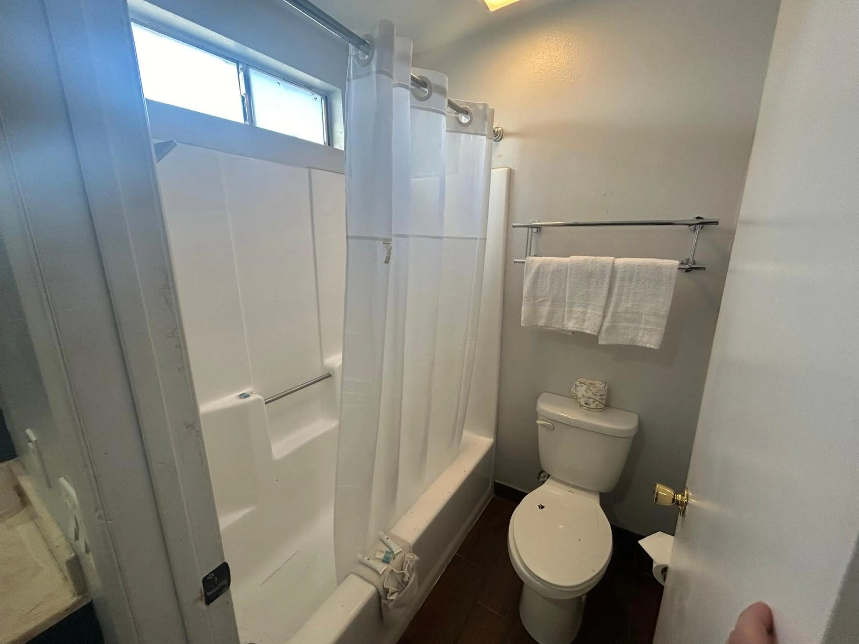 Toilet in Studio 6 Hemet, CA