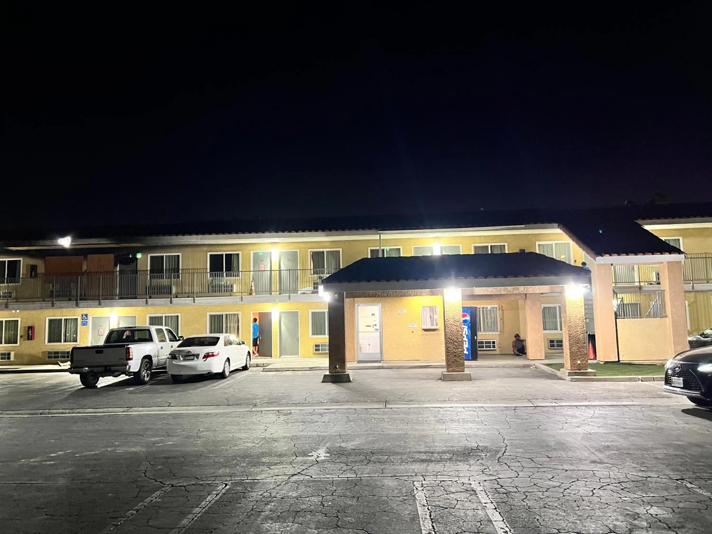 Property building in California Budget Motel