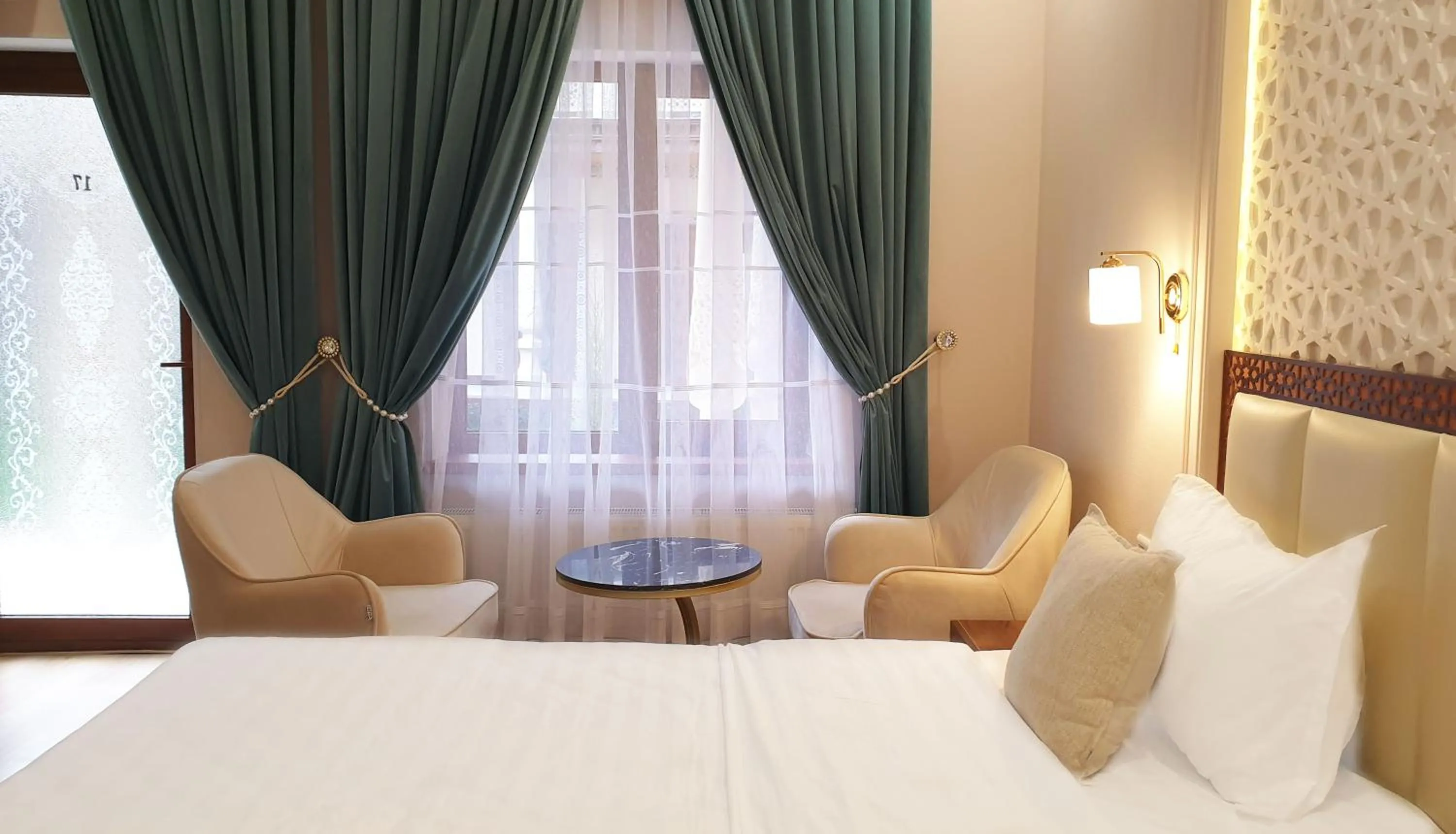 Bed in Jahongir Premium