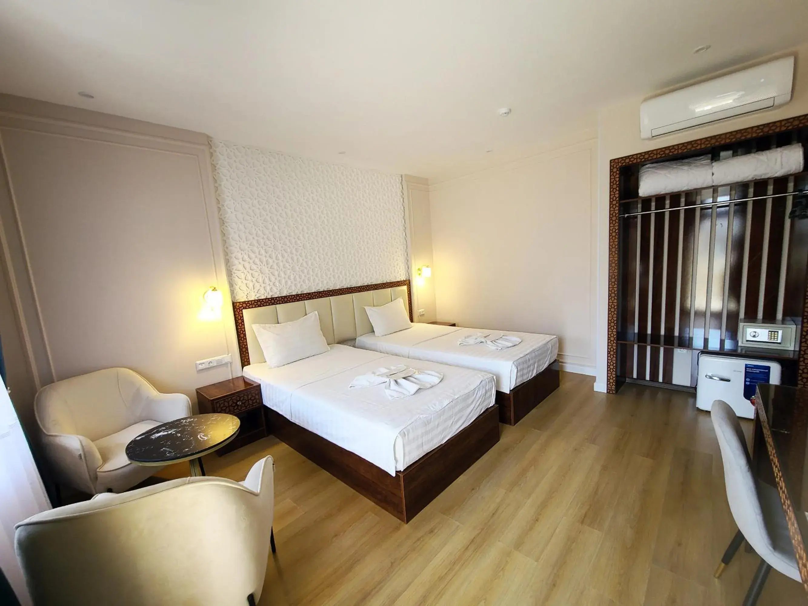 Deluxe Double or Twin Room in Jahongir Premium Deluxe Double or Twin Room in Jahongir Premium