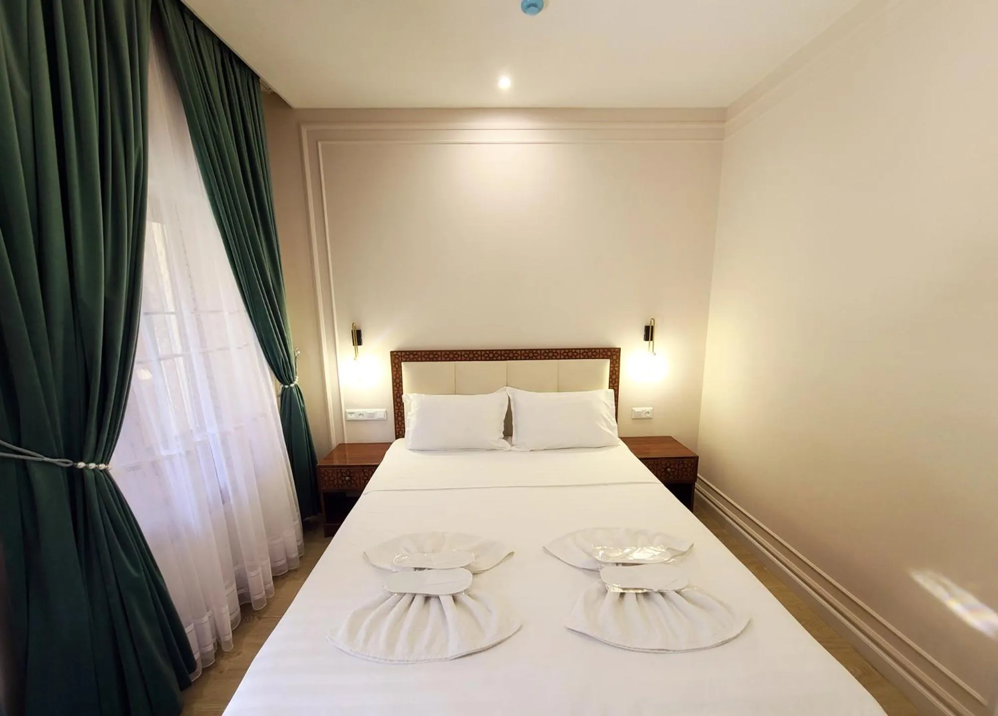 Bed in Jahongir Premium