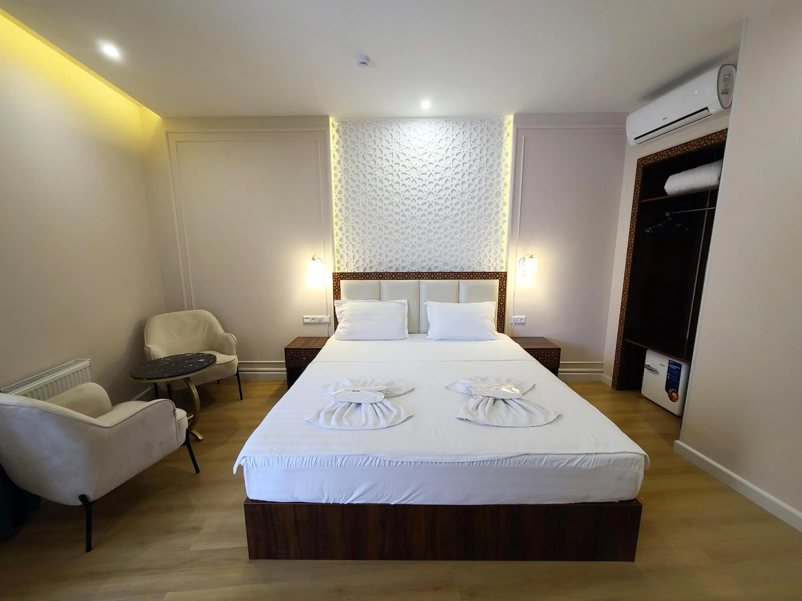 Bed in Jahongir Premium