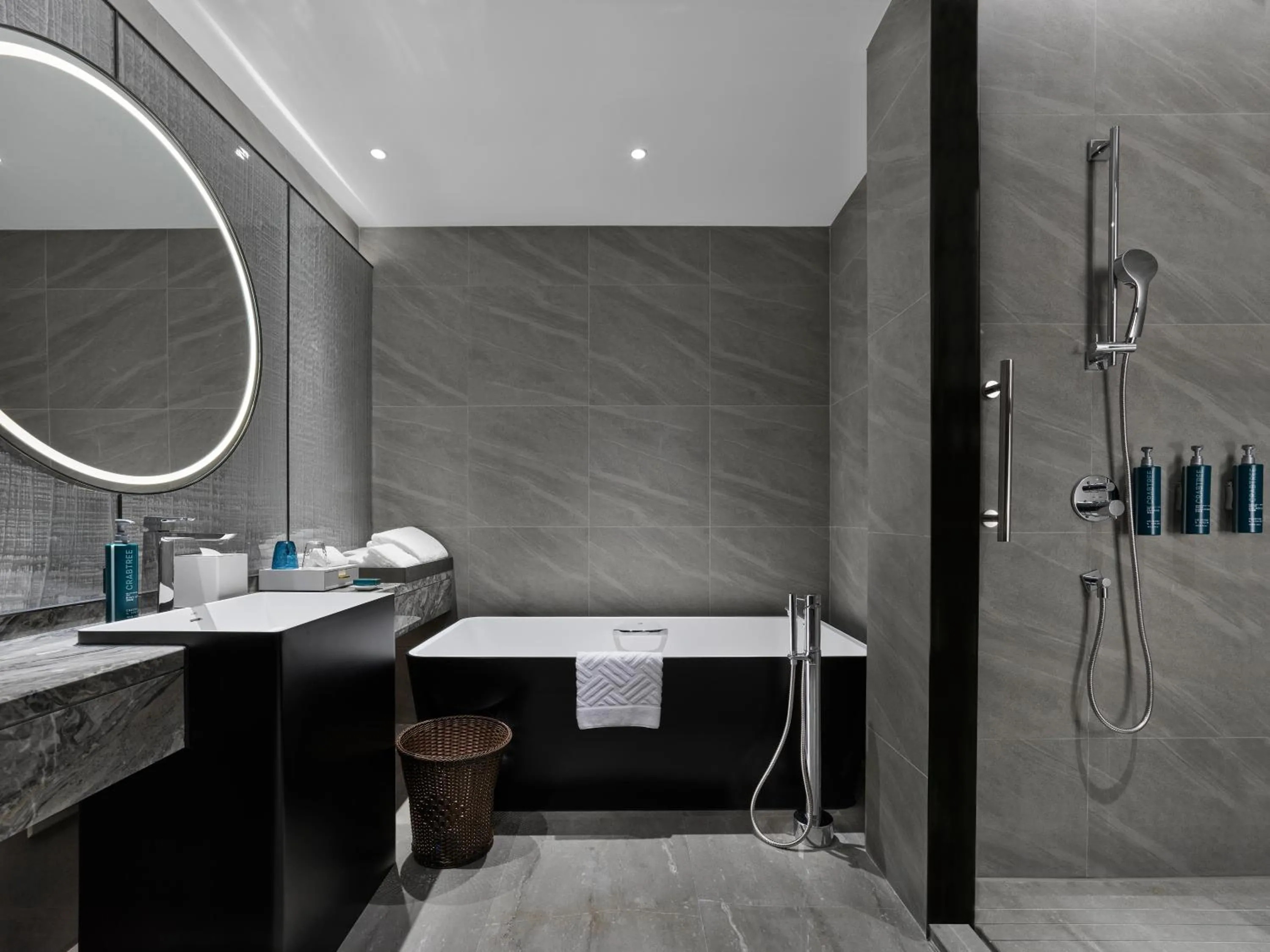 Bathroom in Hilton Zhuji