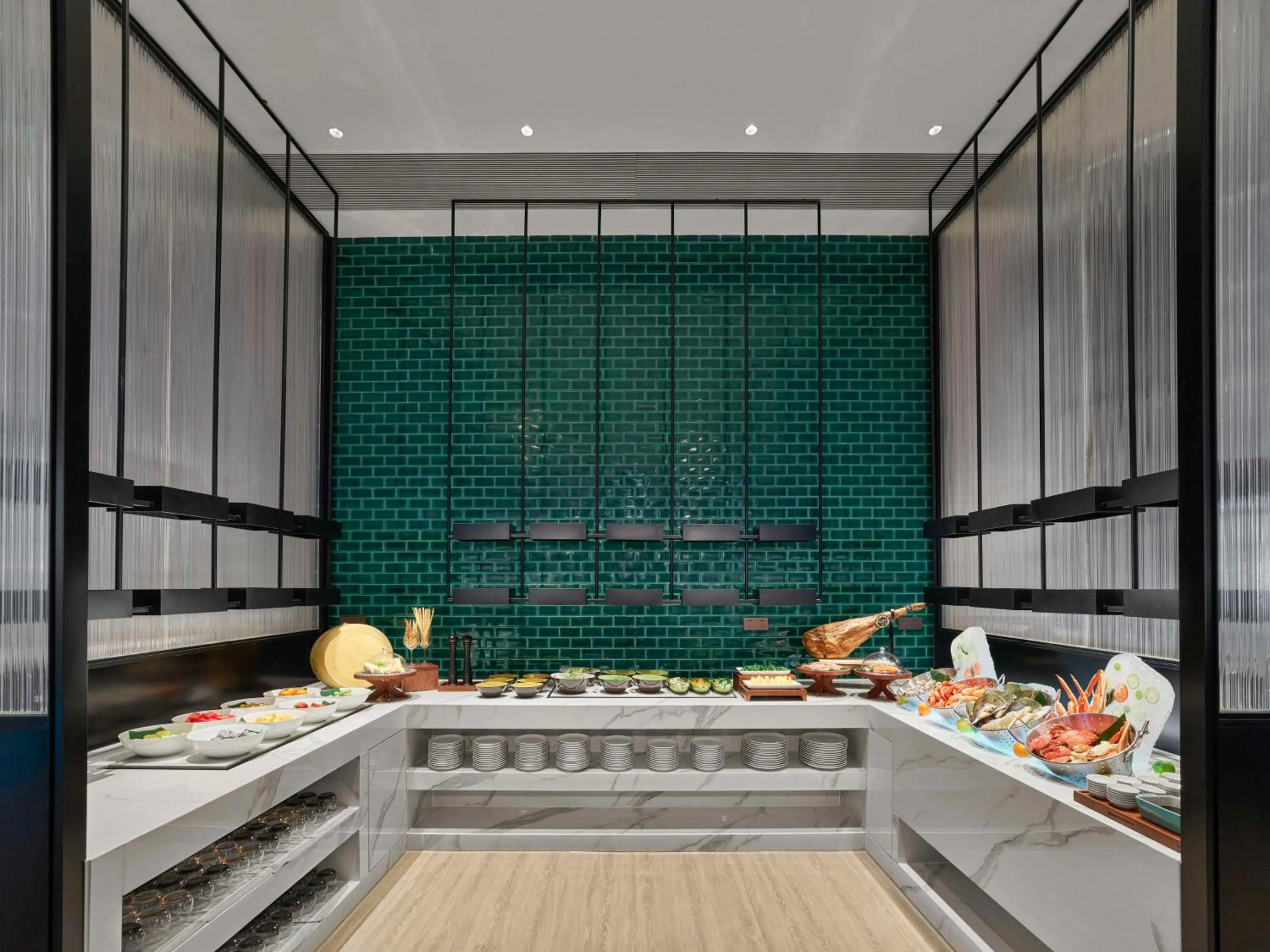 Restaurant/places to eat in Hilton Zhuji