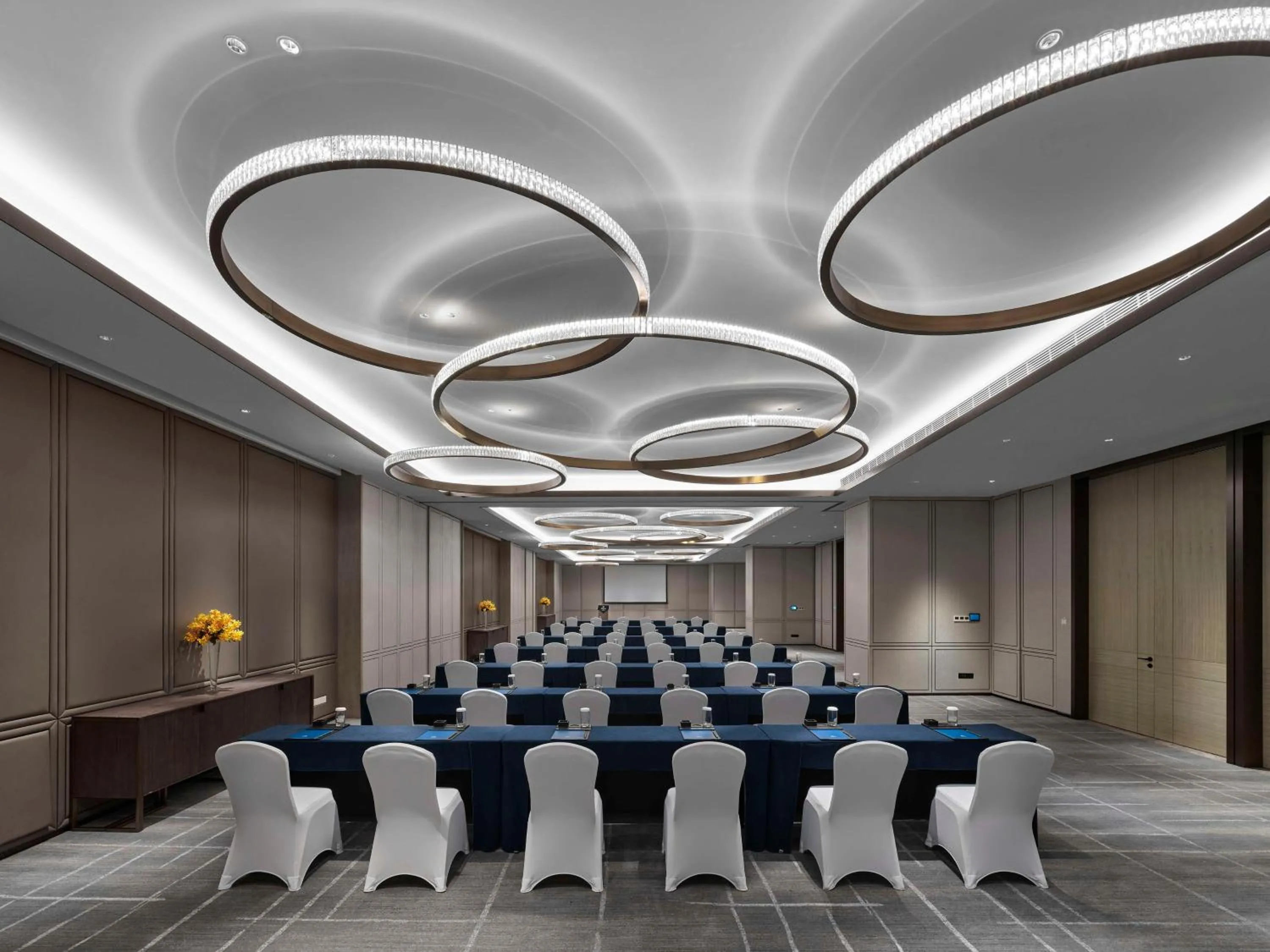 Meeting/conference room in Hilton Zhuji
