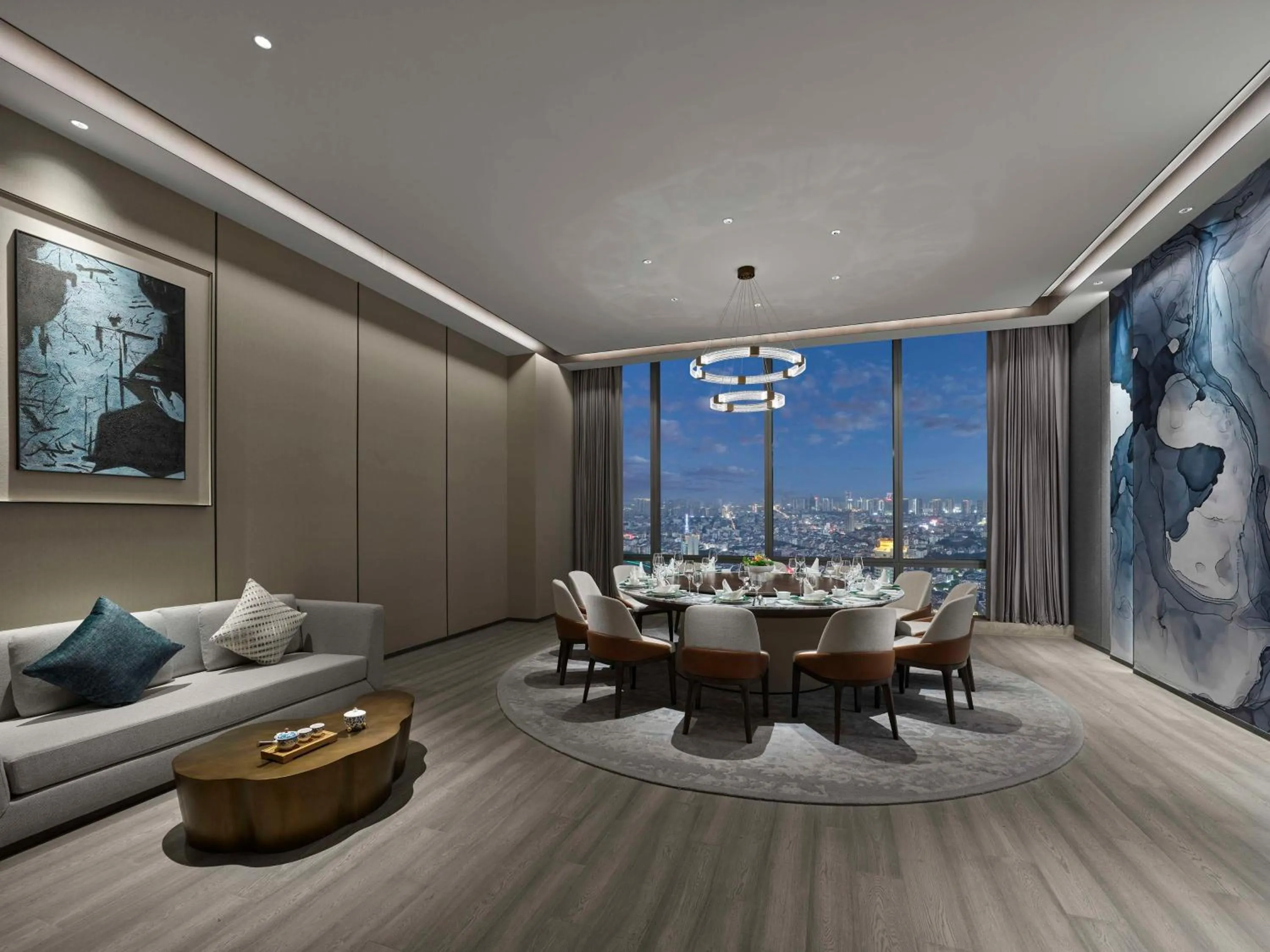 Restaurant/places to eat in Hilton Zhuji