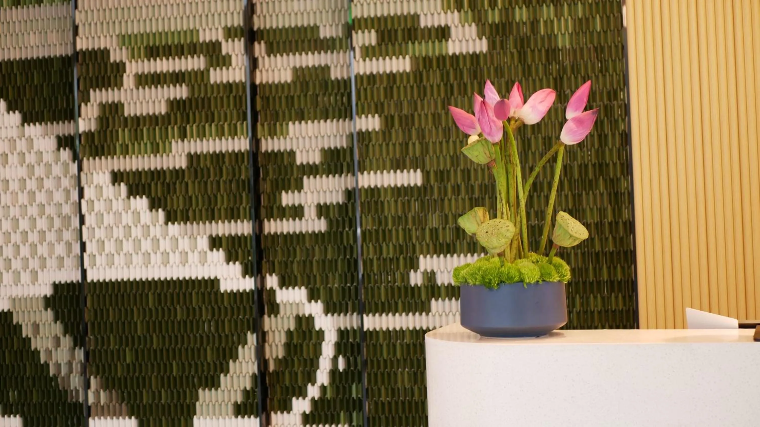 Lobby or reception in Hilton Garden Inn Shenzhen Airport