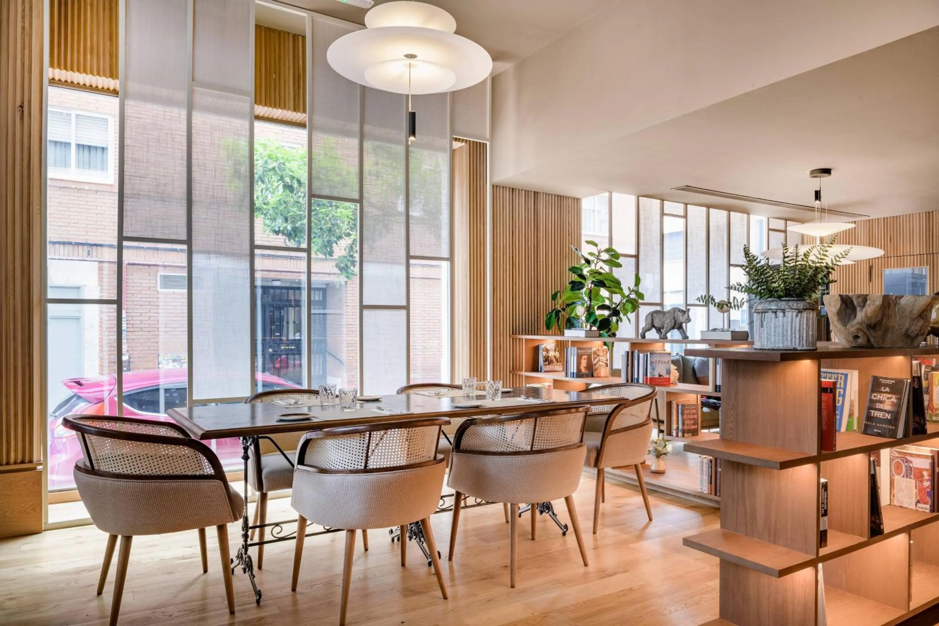 Restaurant/places to eat in AC Hotel Avenida de América by Marriott