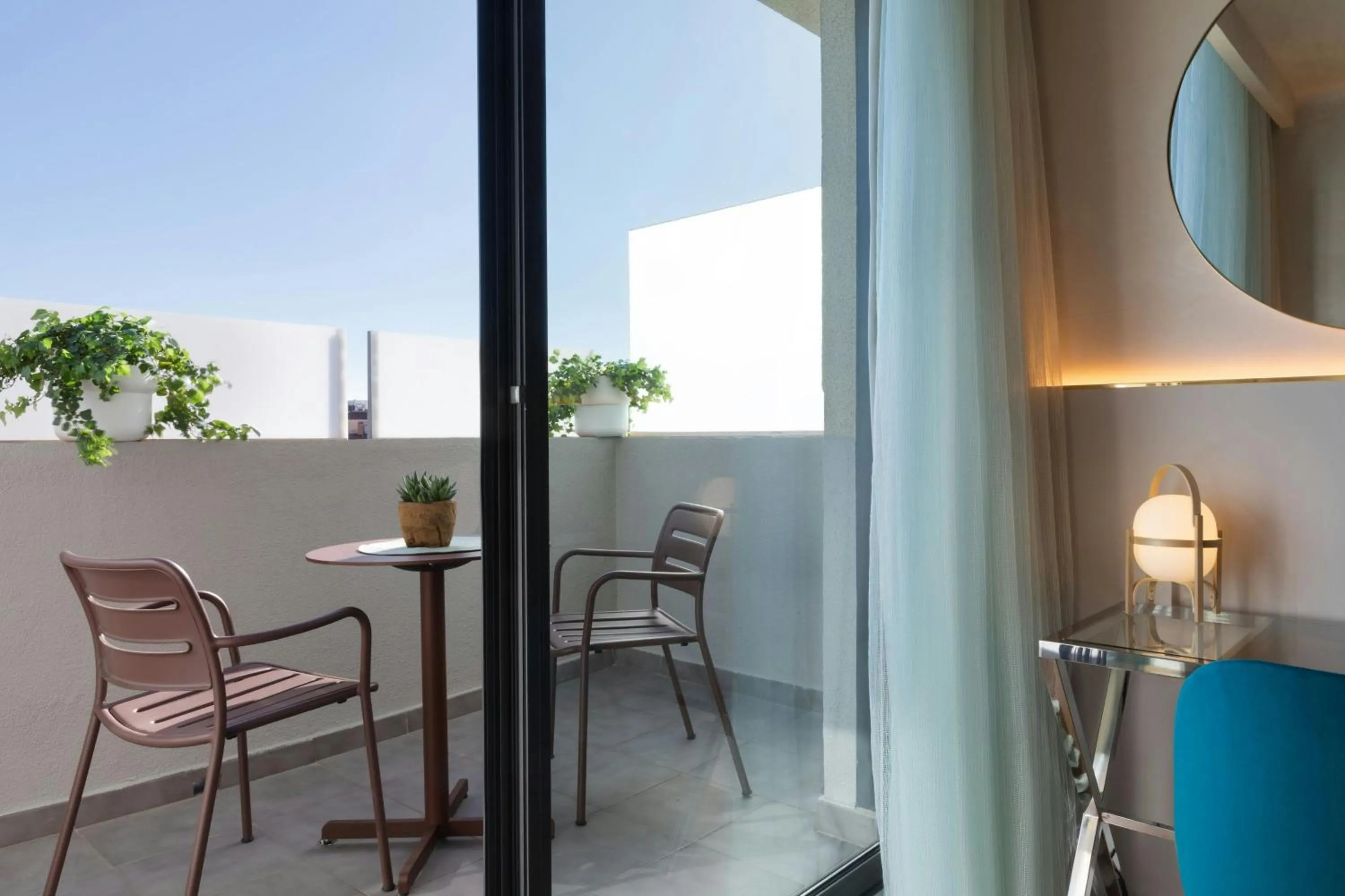 Photo of the whole room in Renaissance Barcelona Hotel