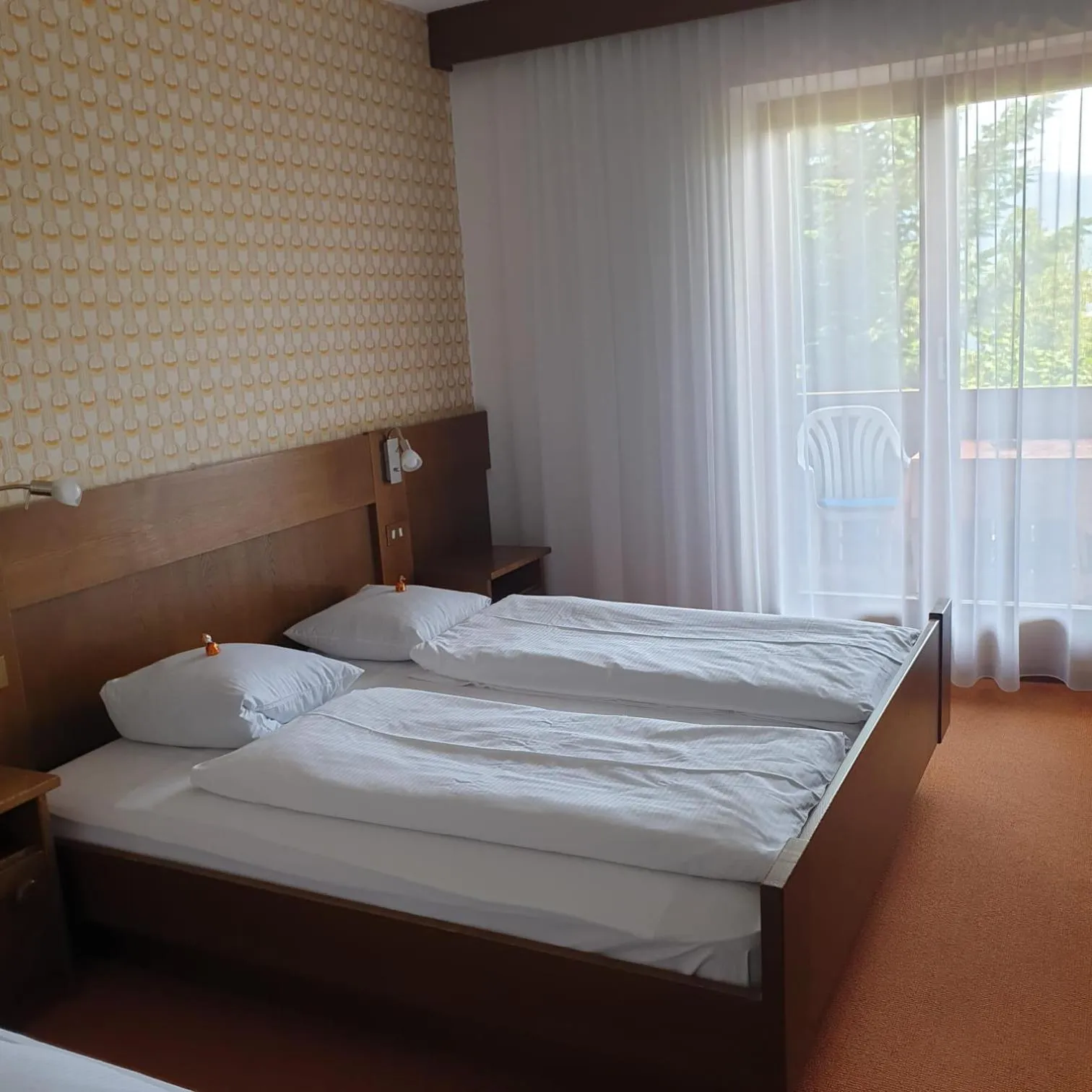 Bed in Pension an der Mayenburg