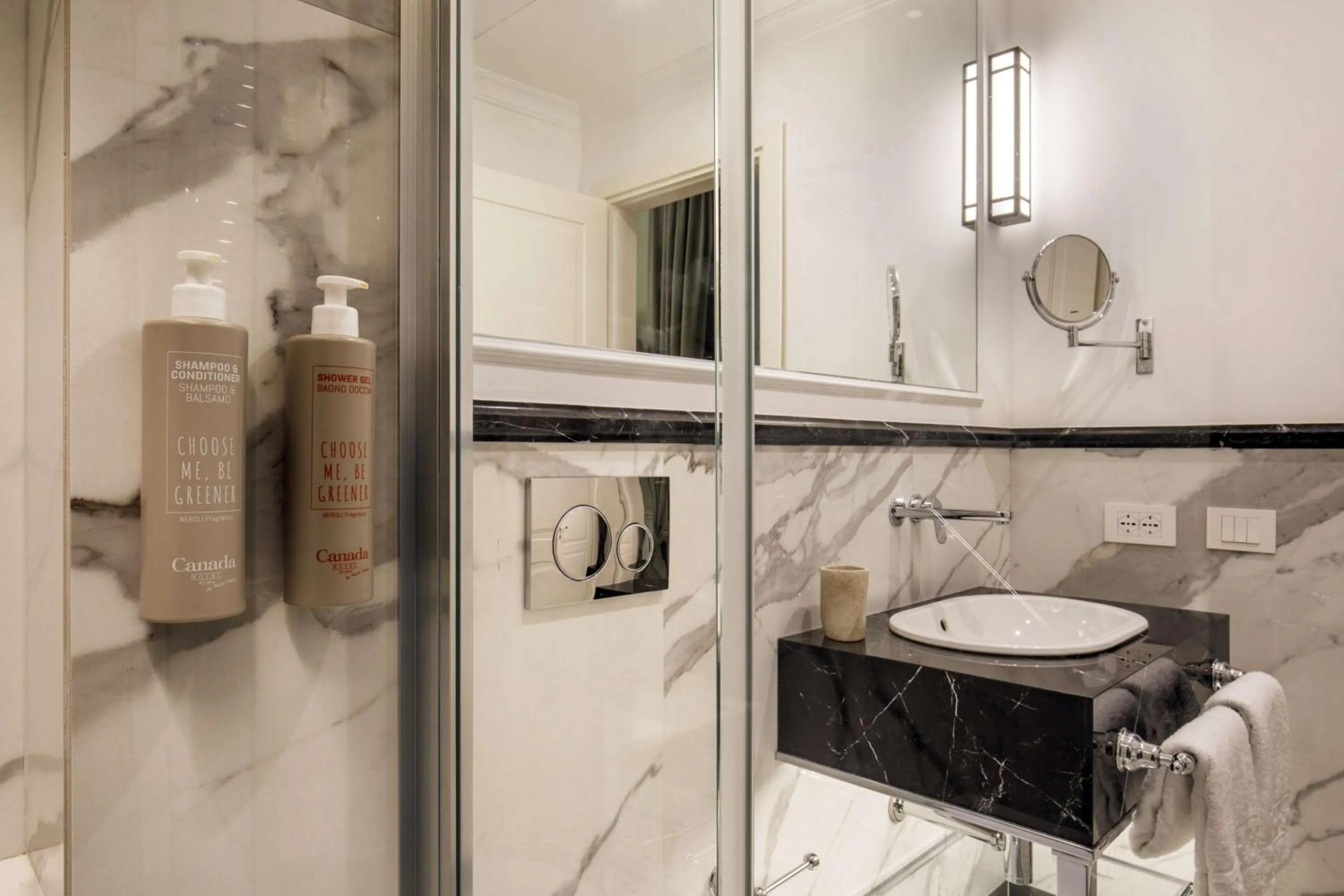 Bedroom in Hotel Canada, BW Premier Collection