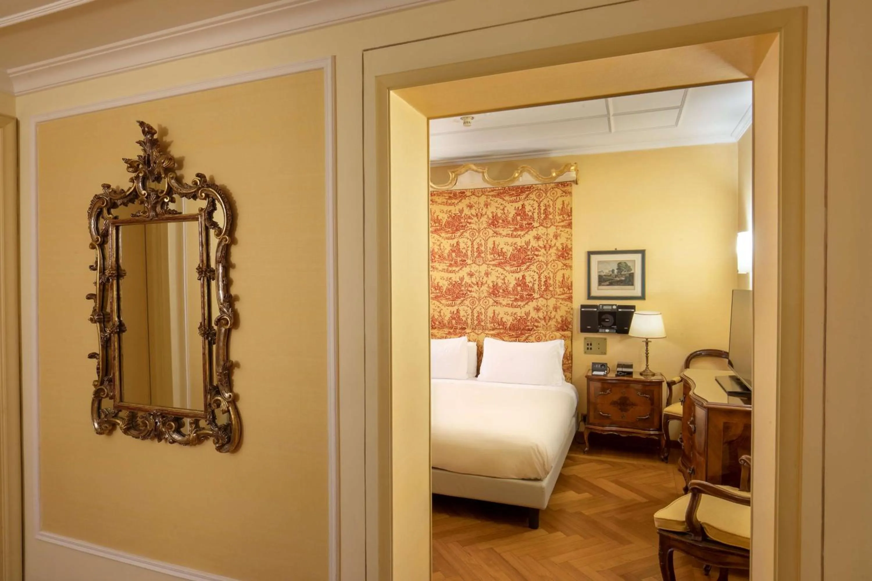 Bedroom, Bed in Hotel Canada, BW Premier Collection