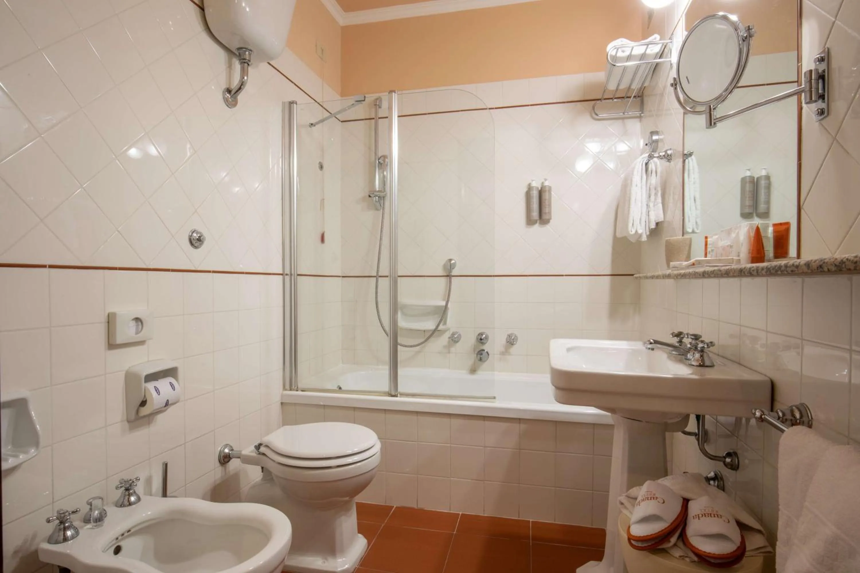 Bedroom in Hotel Canada, BW Premier Collection