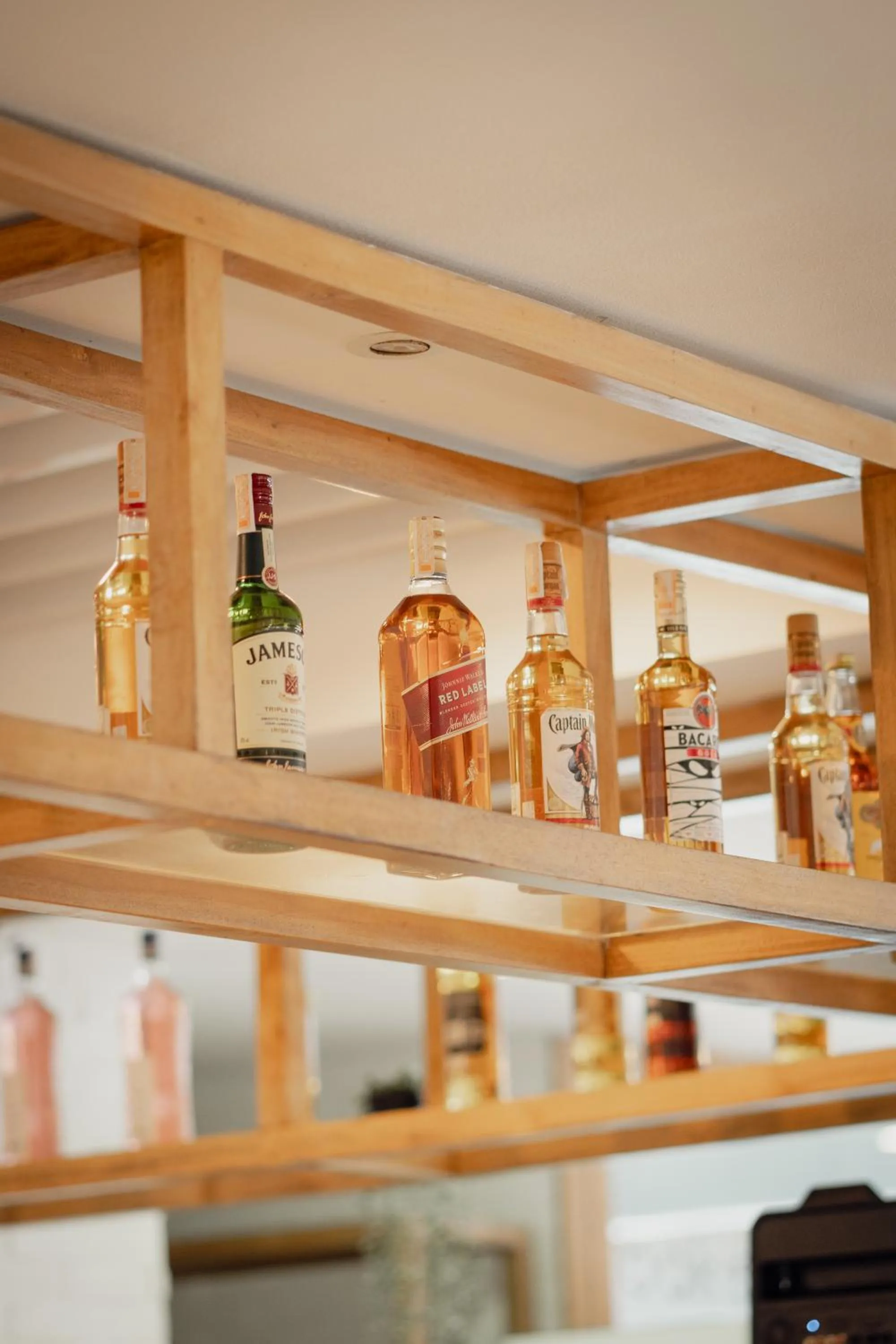 Lounge or bar in Bay's Inn Resort