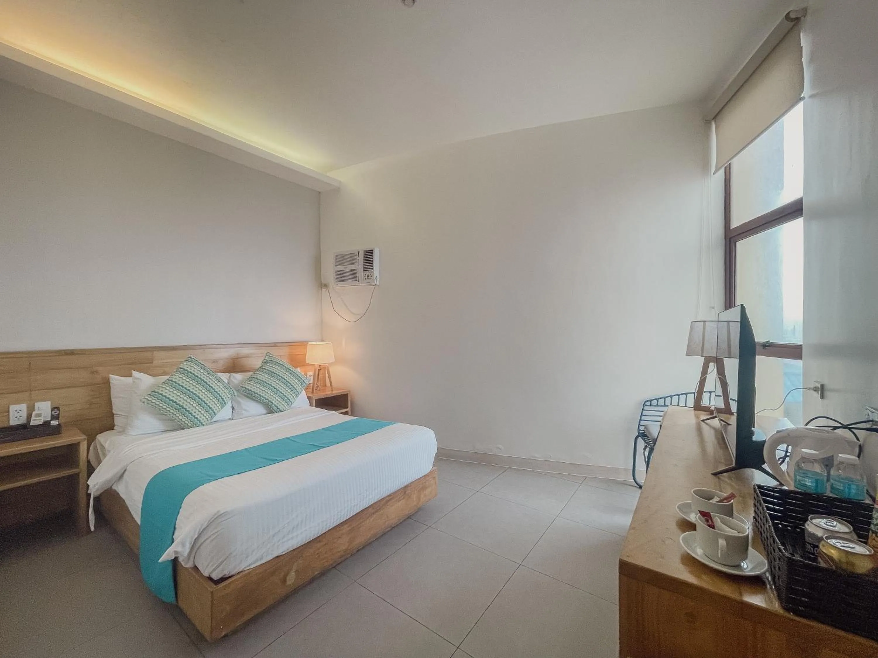 Bedroom, Bed in Bay's Inn Resort