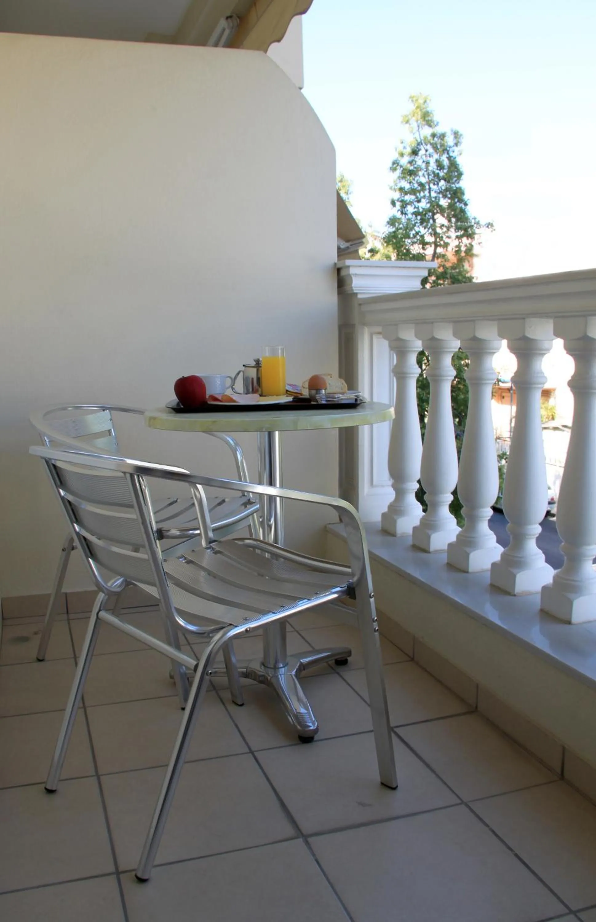 Coffee/tea facilities in Hotel Platon