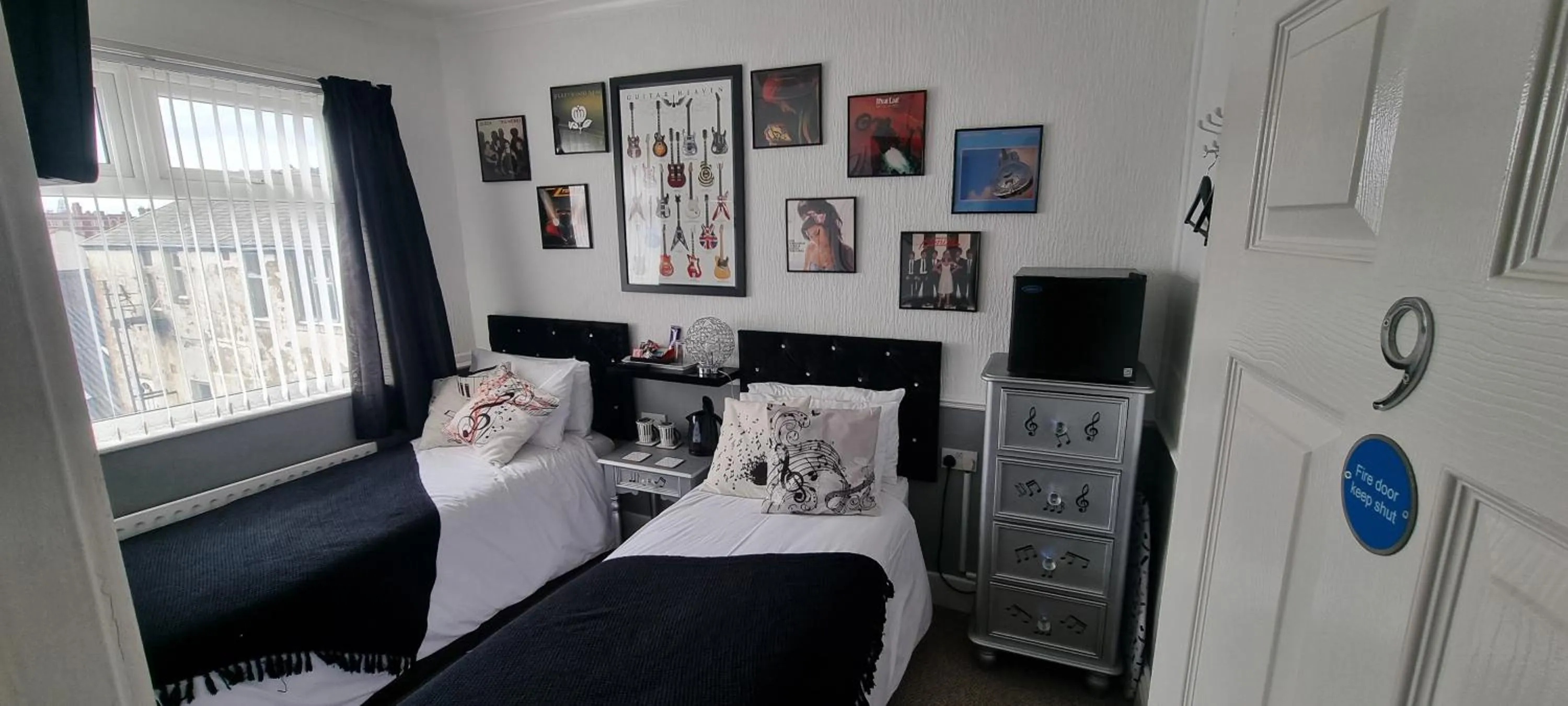 Photo of the whole room, Bed in The Dudley Hotel