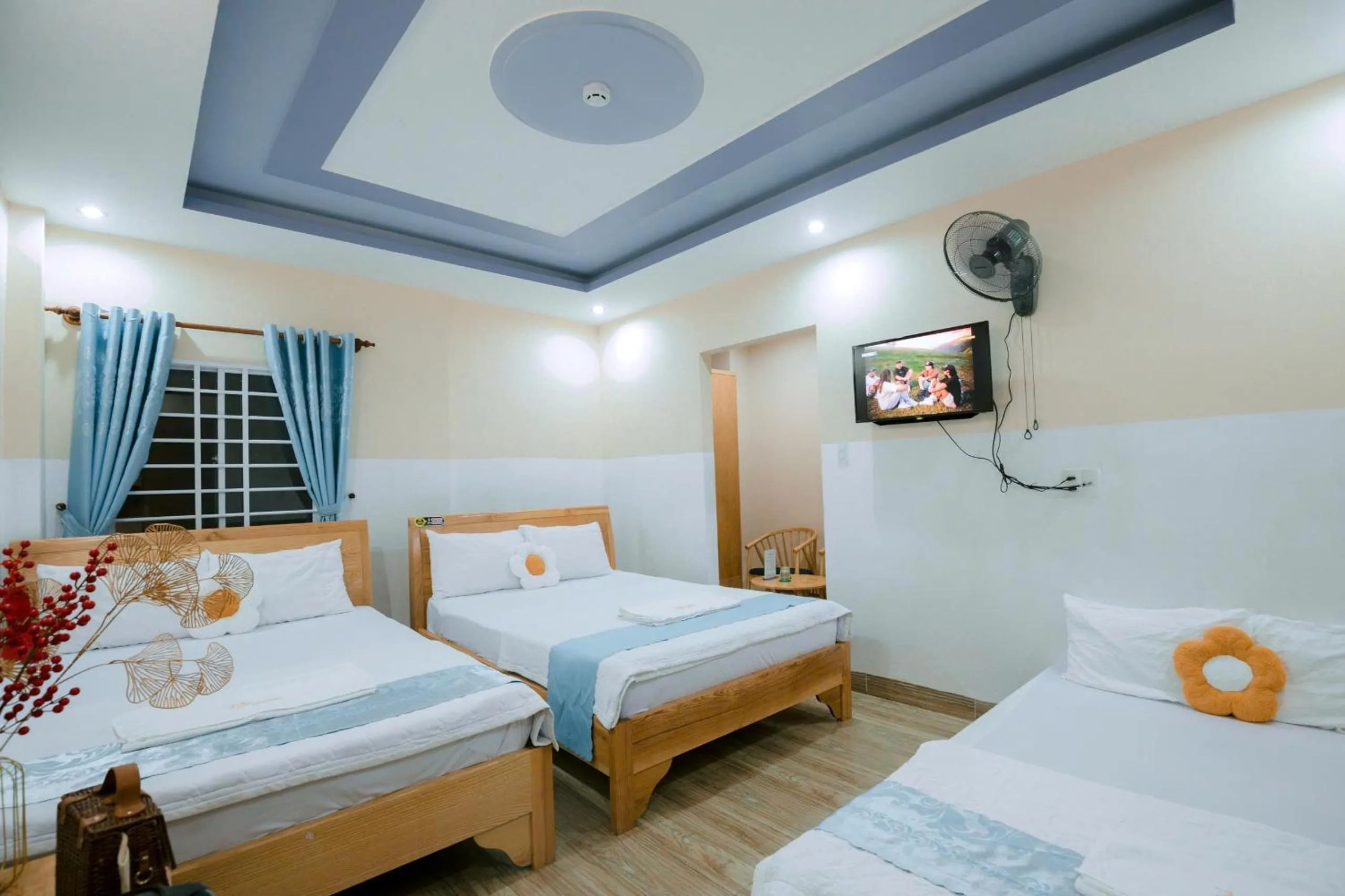 Photo of the whole room, Bed in Hotel Nắng