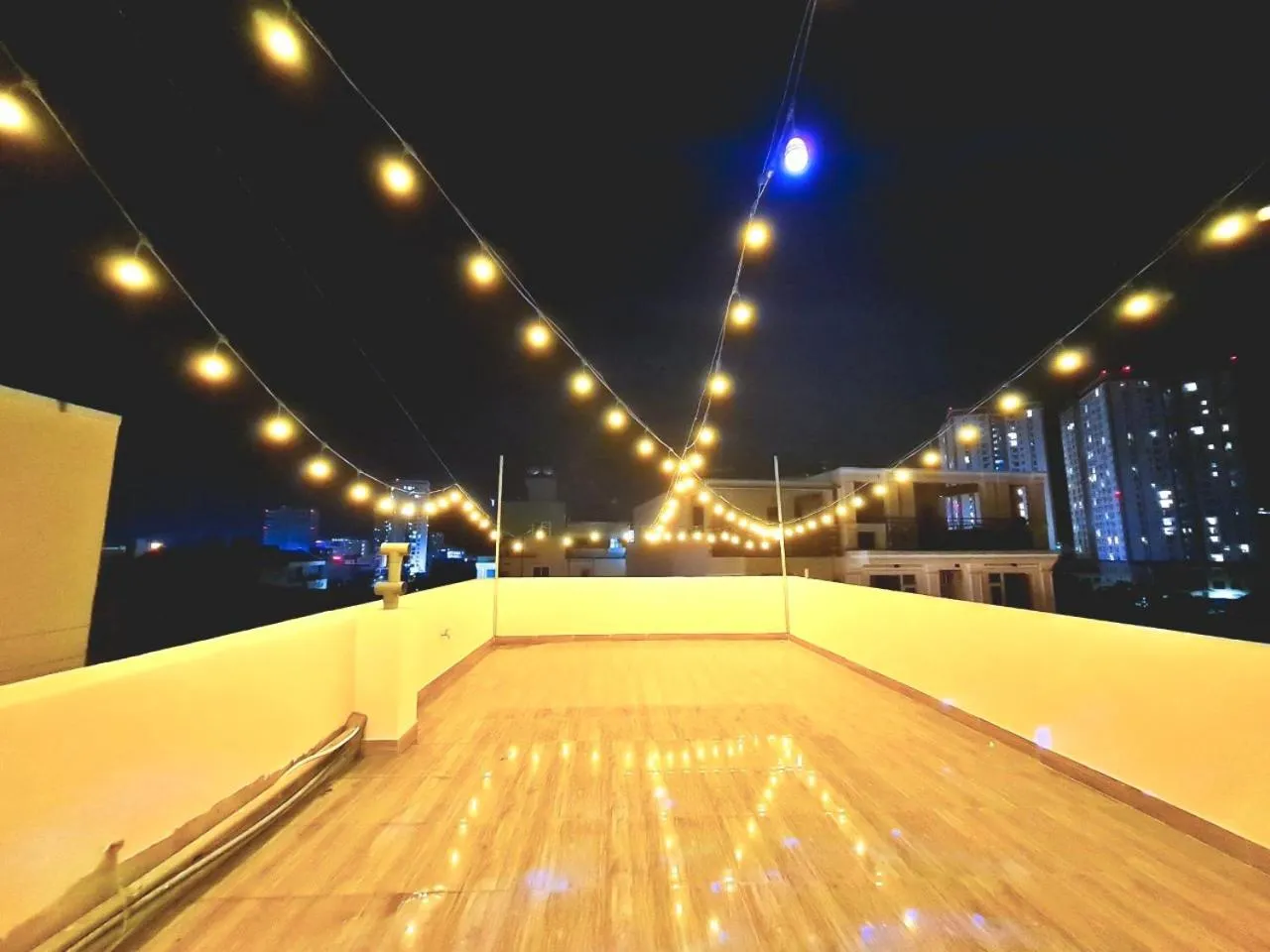 Night in Hotel Nắng