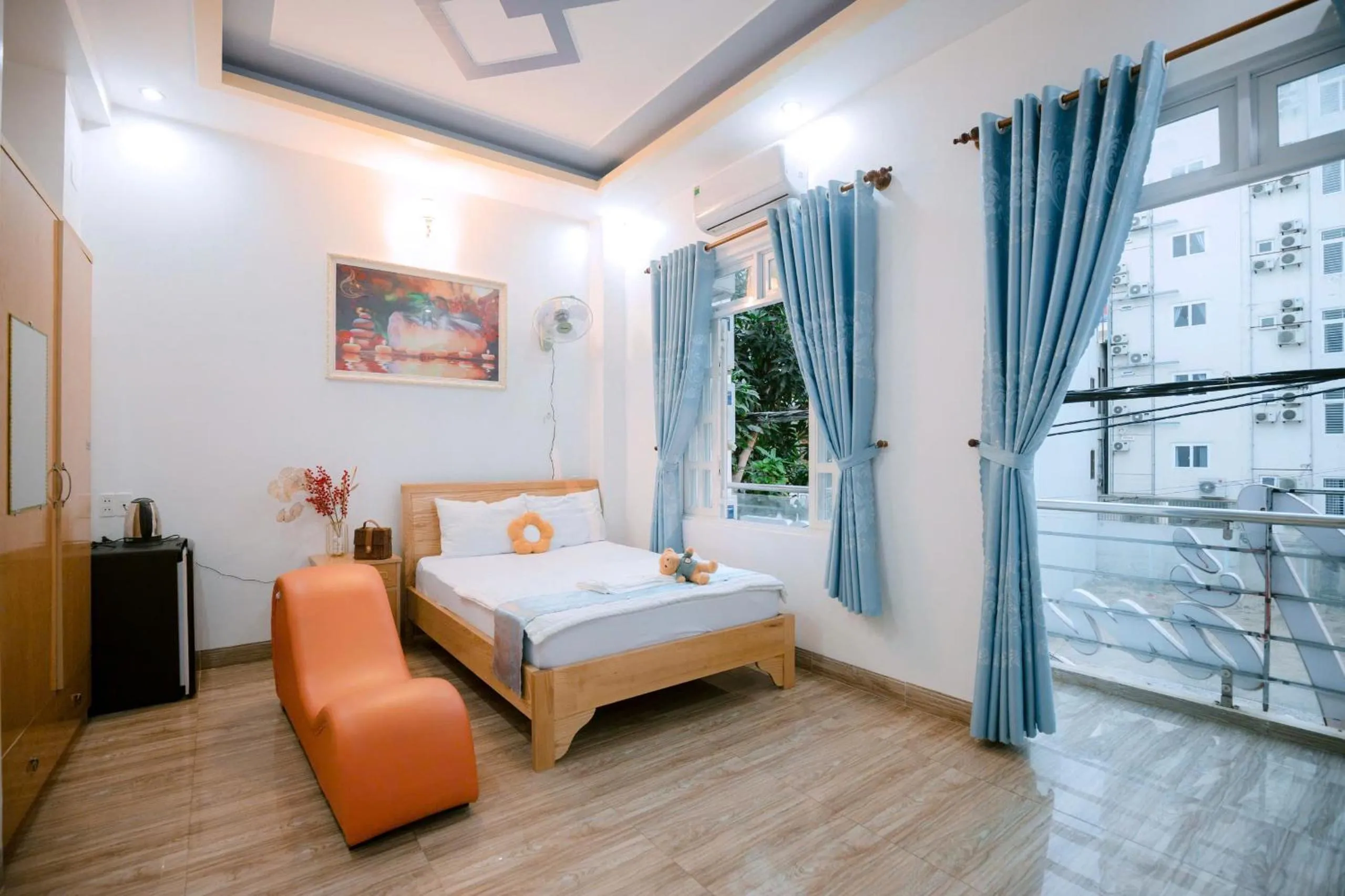 Balcony/Terrace, Bed in Hotel Nắng