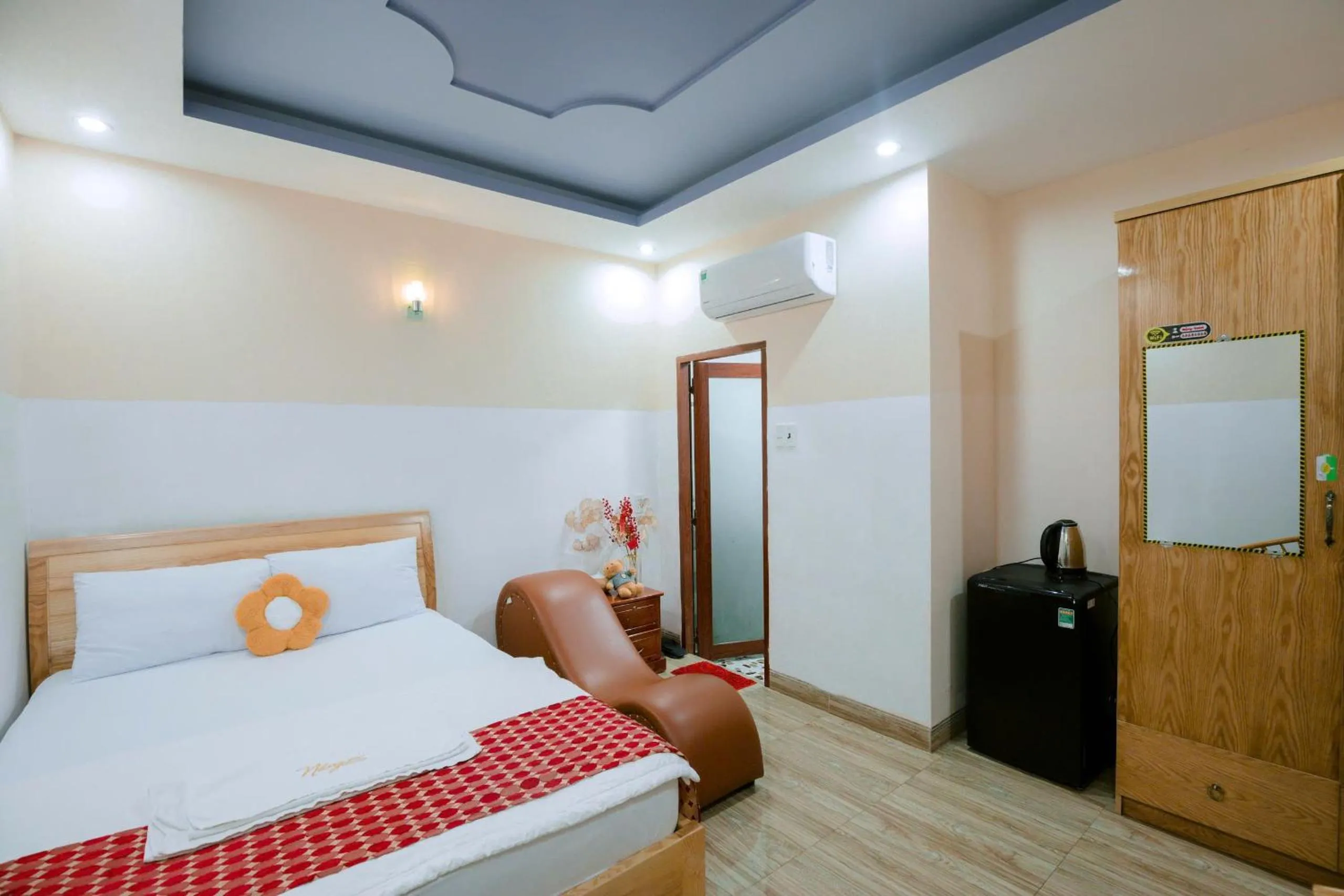 Photo of the whole room, Bed in Hotel Nắng