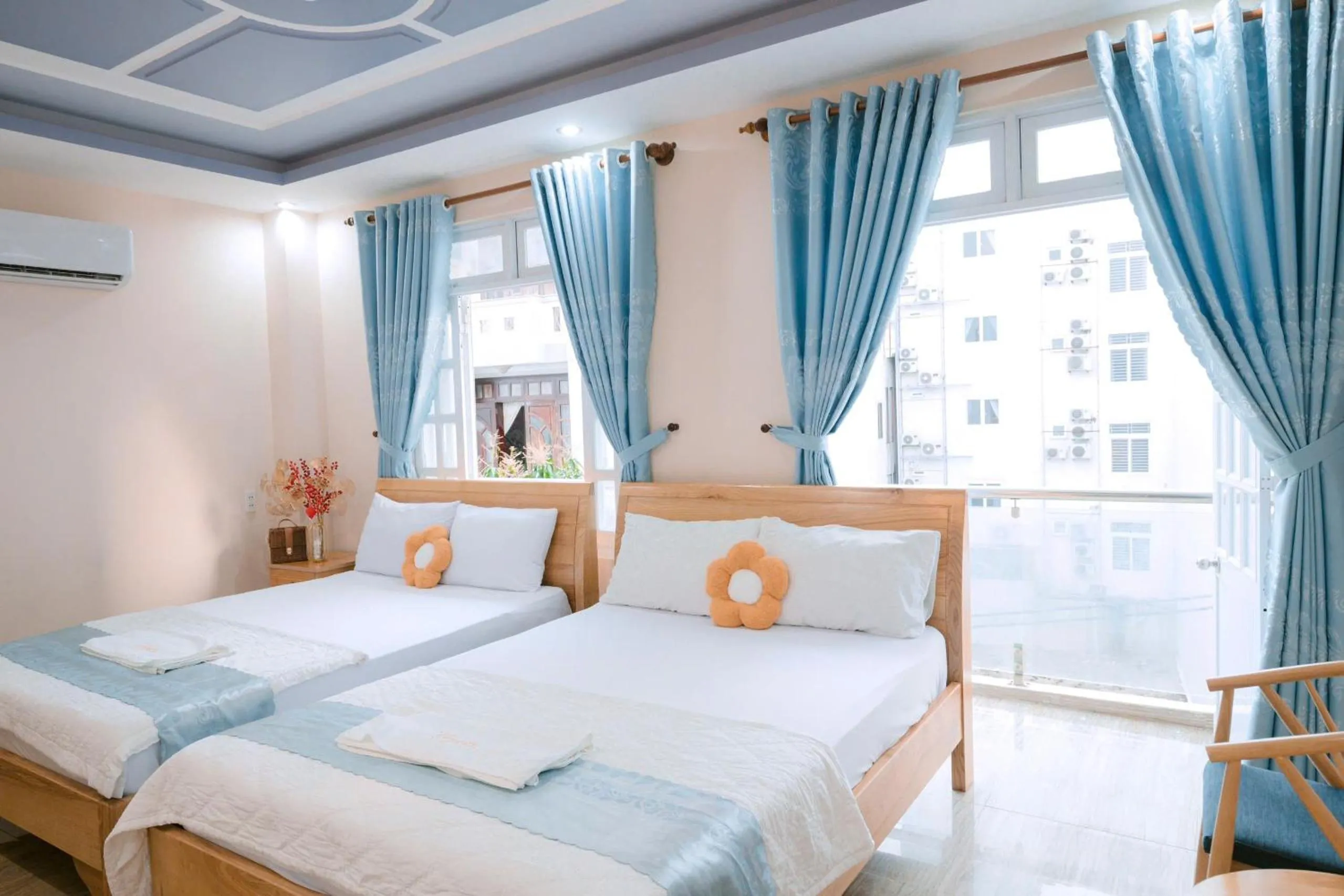 Photo of the whole room, Bed in Hotel Nắng