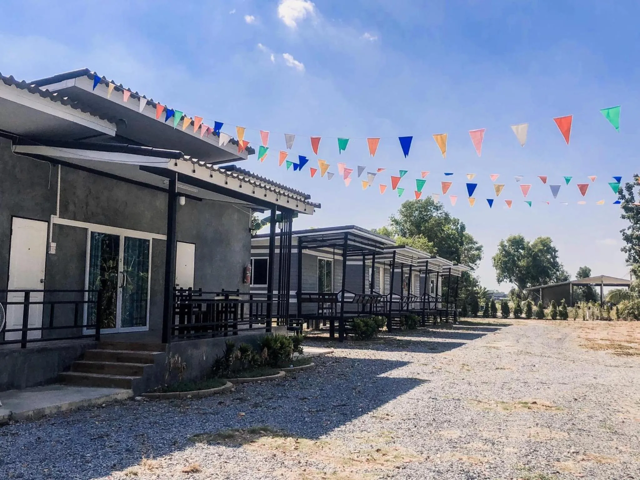 Facade/entrance in Capital O 75412 V Resort