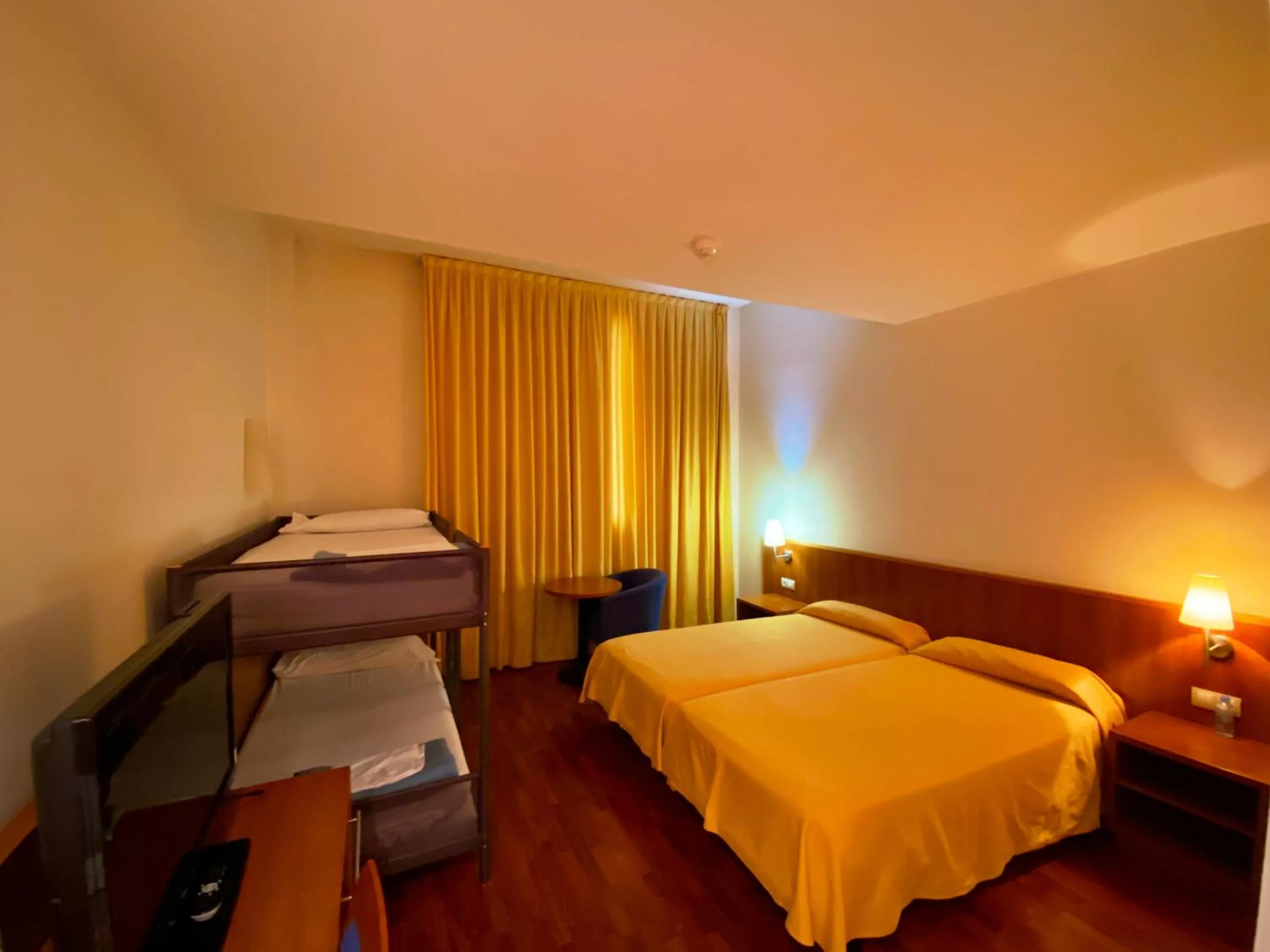 Photo of the whole room, Bed in Hotel Berga Park