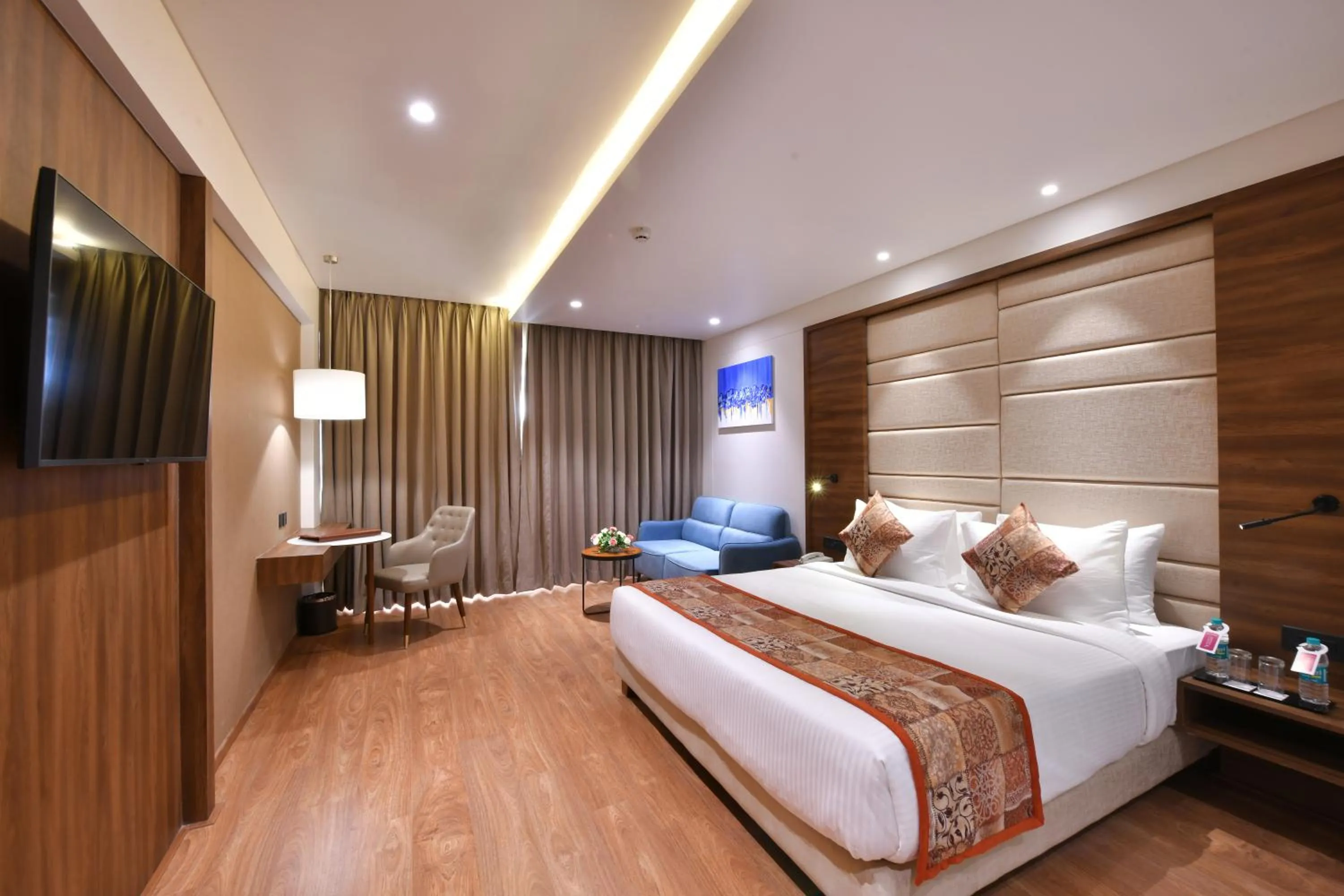 Bedroom, Bed in Regenta Fairlark Vadodara