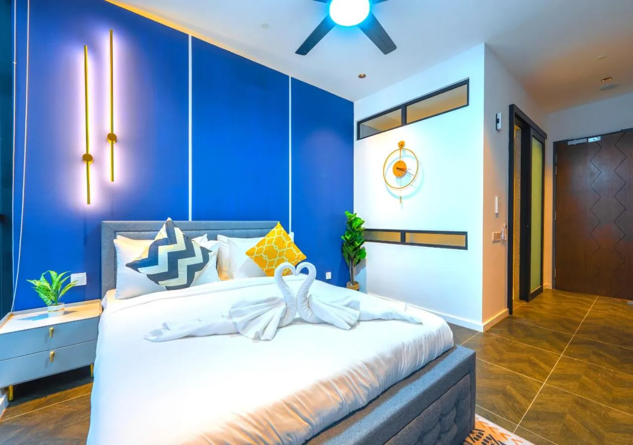 Bedroom, Bed in Greystone Scarletz Suites