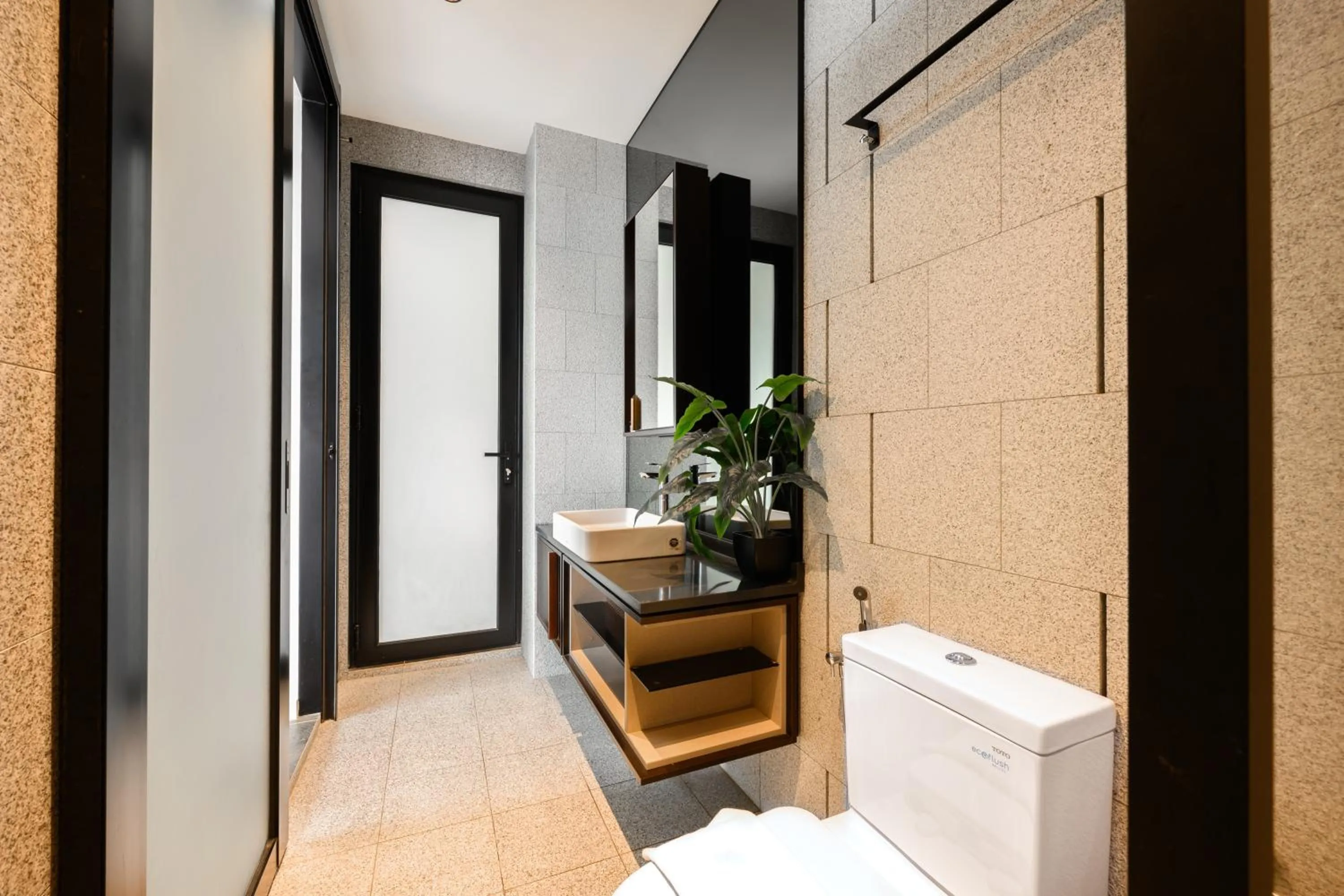 Bathroom, Bed in Greystone Scarletz Suites