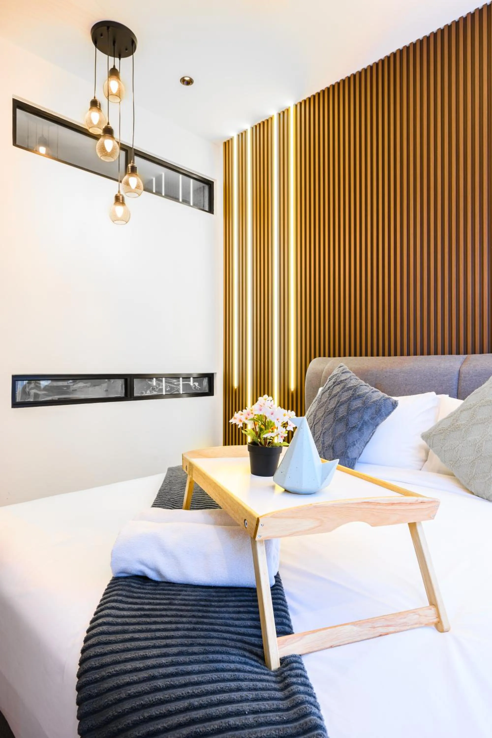 Bedroom, Bed in Greystone Scarletz Suites